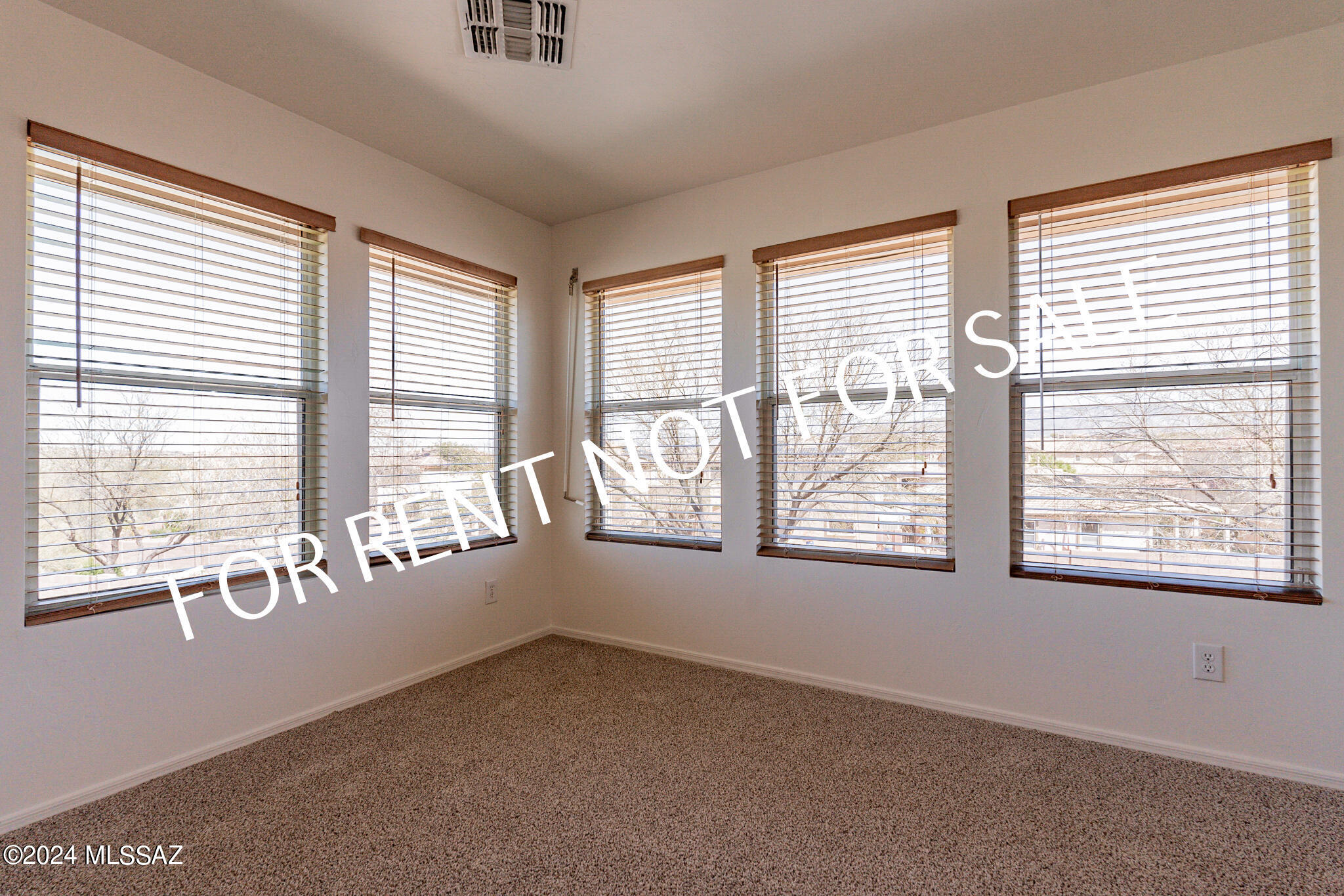 Rancho Del Lago (1031-1133) - Residential Lease