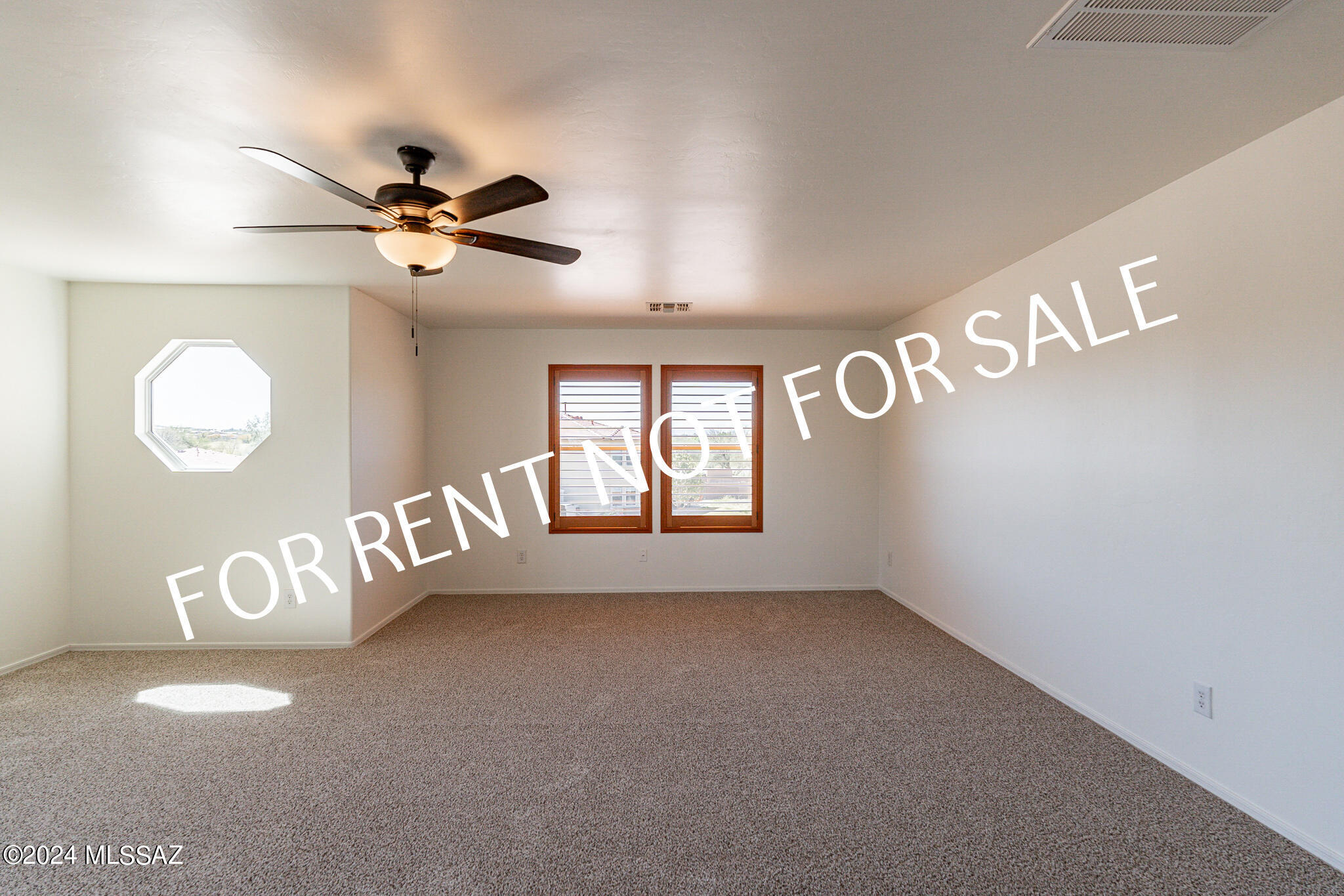 Rancho Del Lago (1031-1133) - Residential Lease