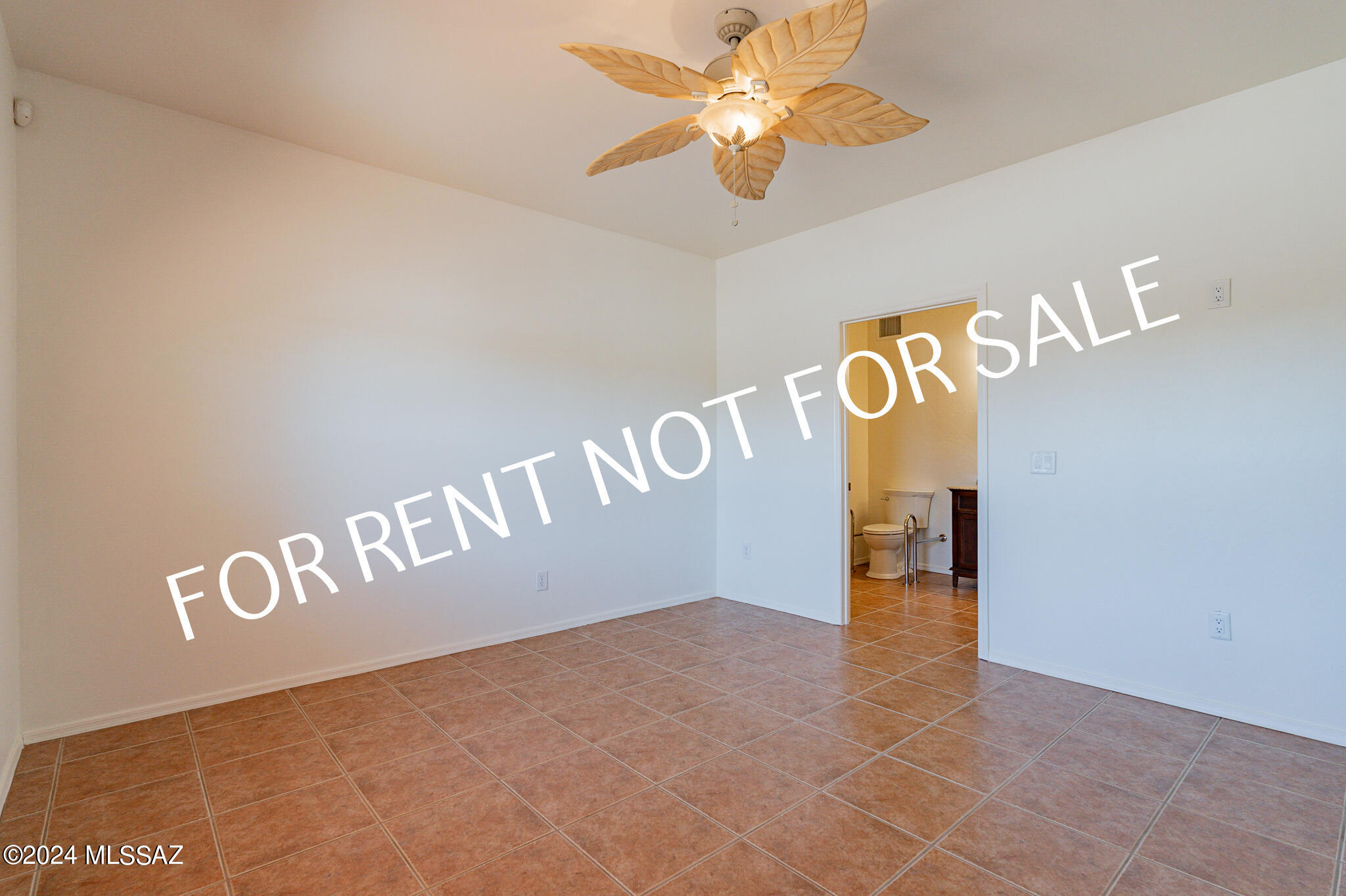 Rancho Del Lago (1031-1133) - Residential Lease