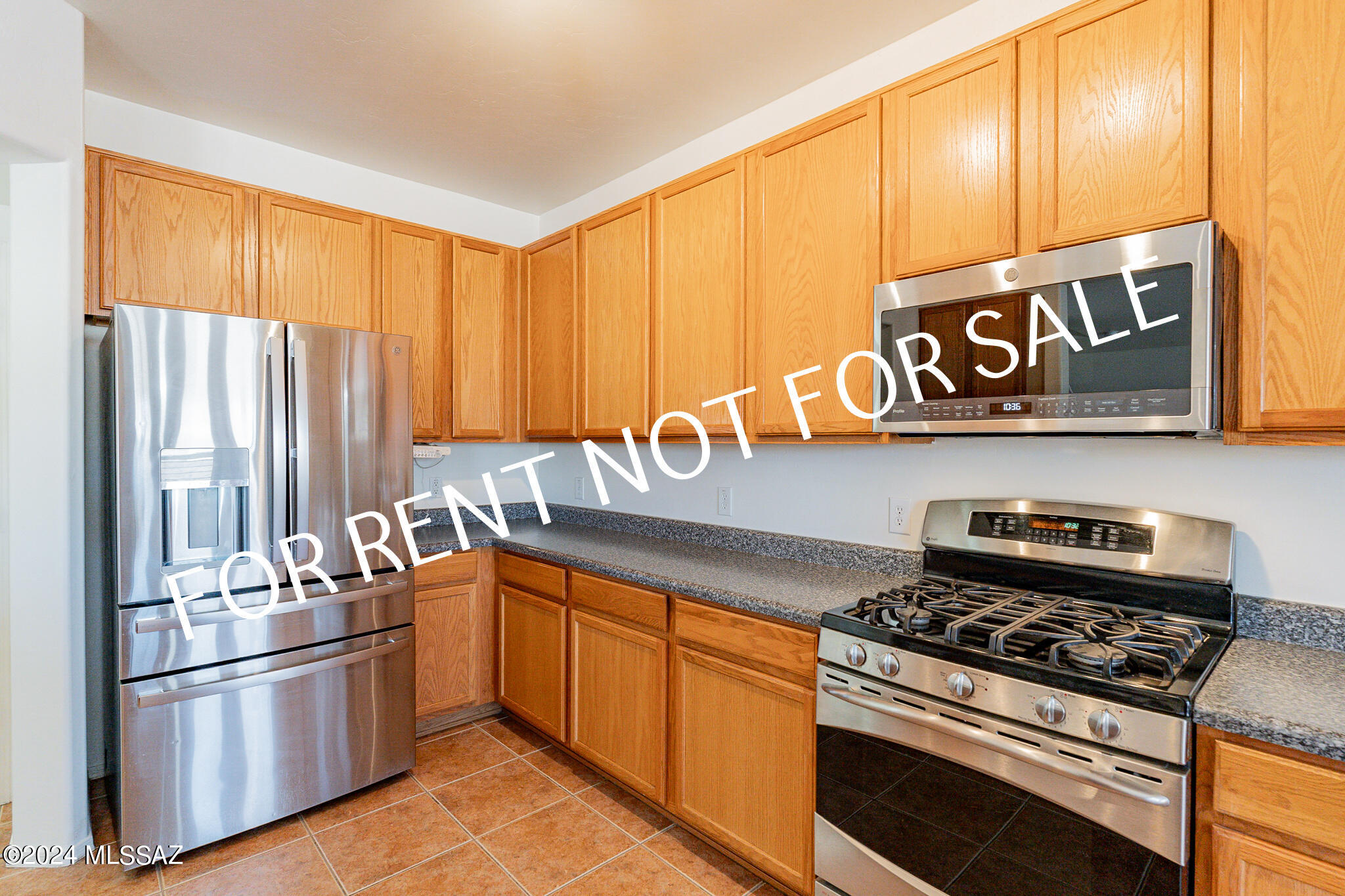 Rancho Del Lago (1031-1133) - Residential Lease