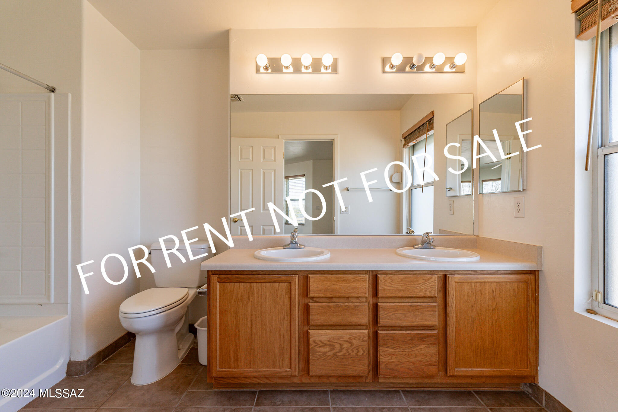 Rancho Del Lago (1031-1133) - Residential Lease