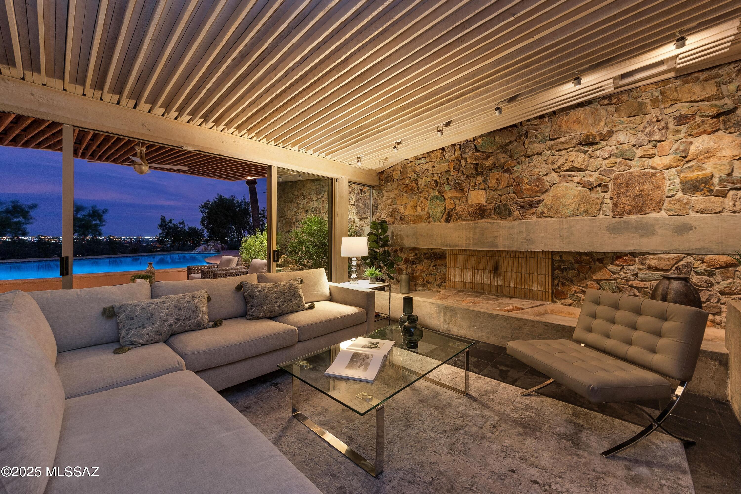 Unsubdivided - Residential