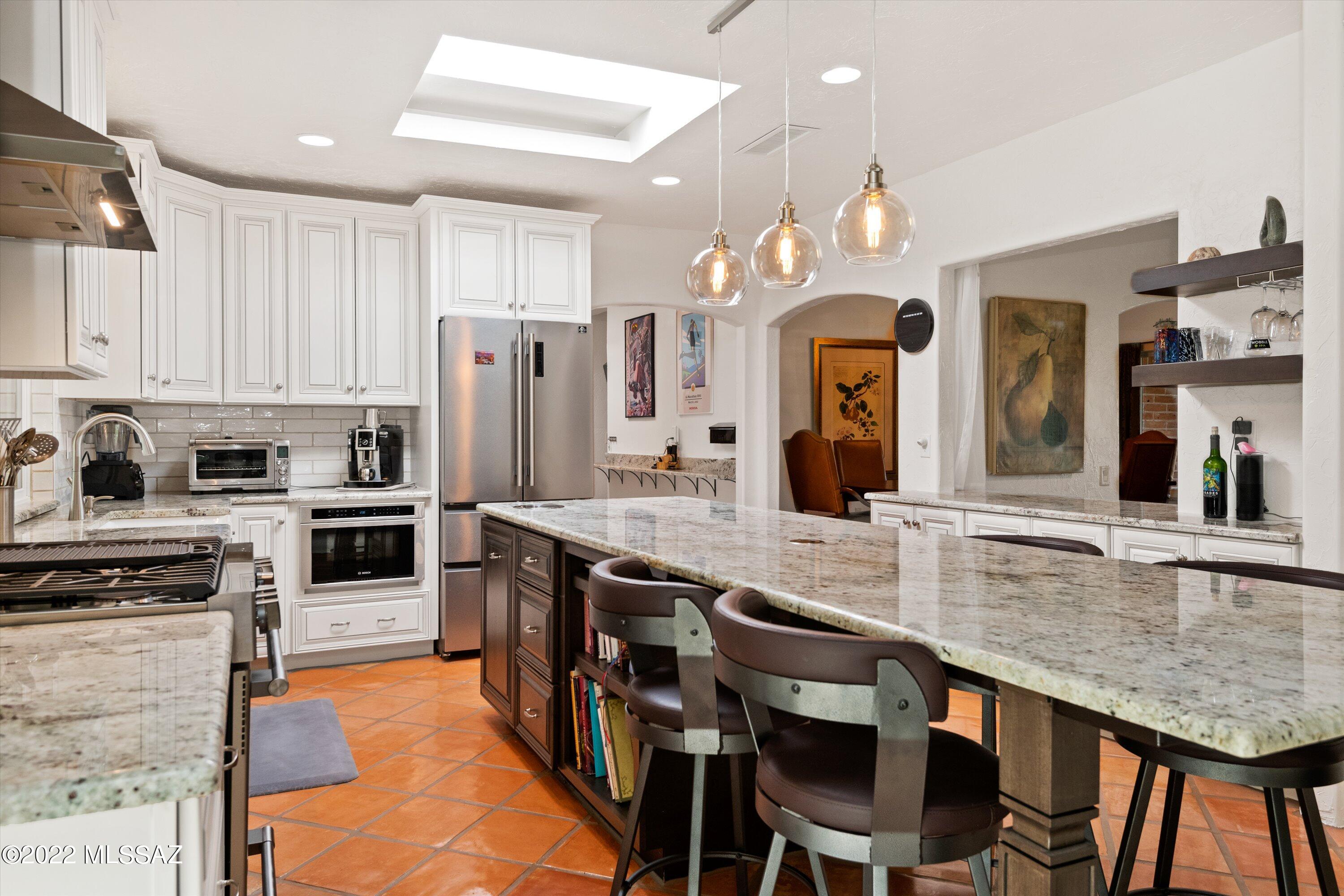 La Cienega (1-17) - Residential
