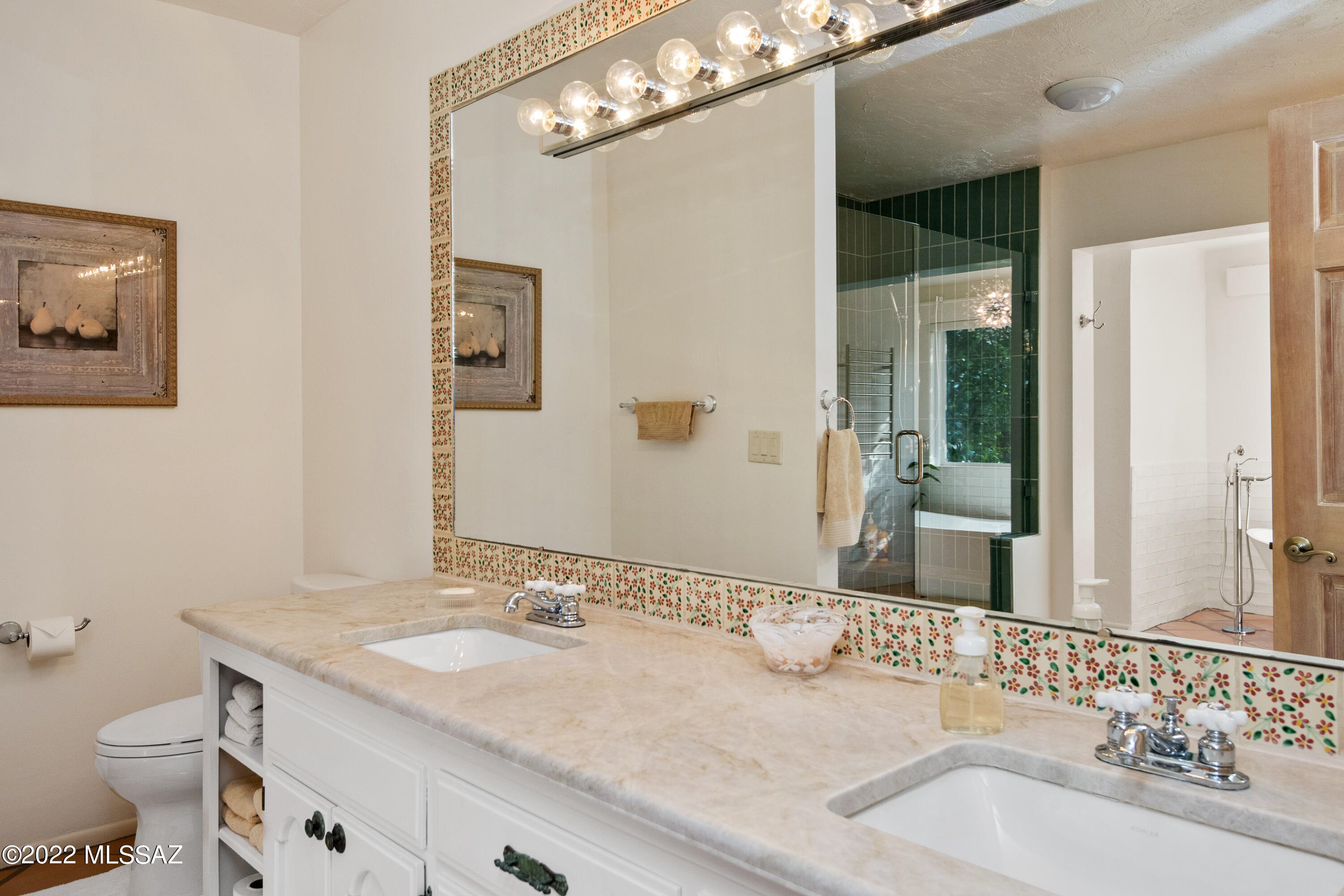 La Cienega (1-17) - Residential