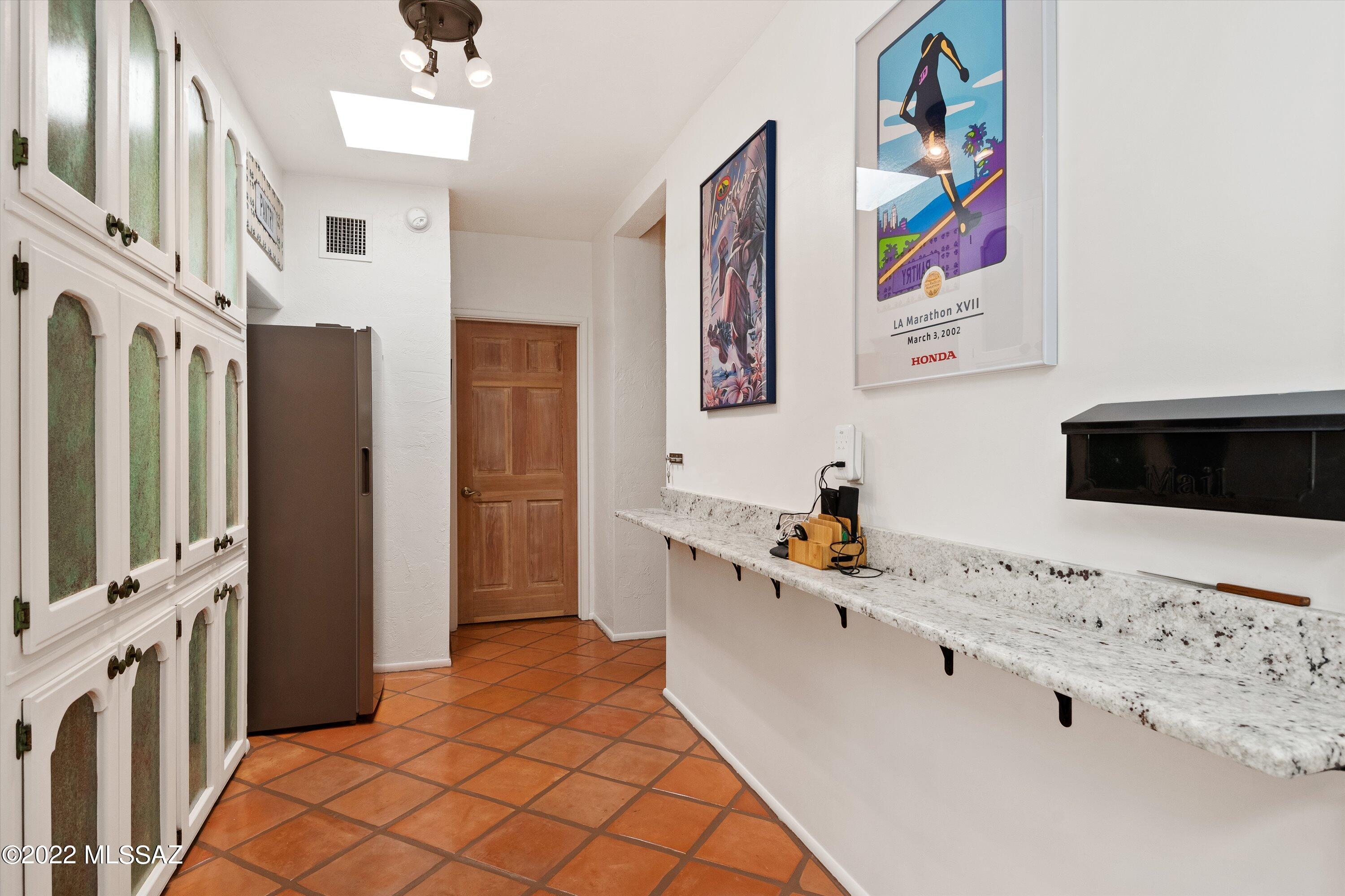 La Cienega (1-17) - Residential