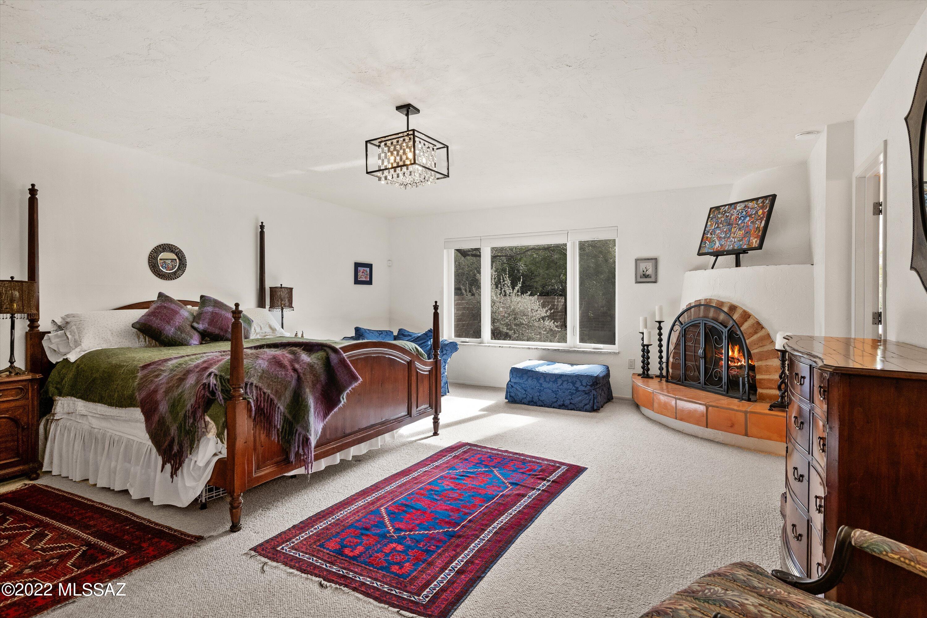 La Cienega (1-17) - Residential