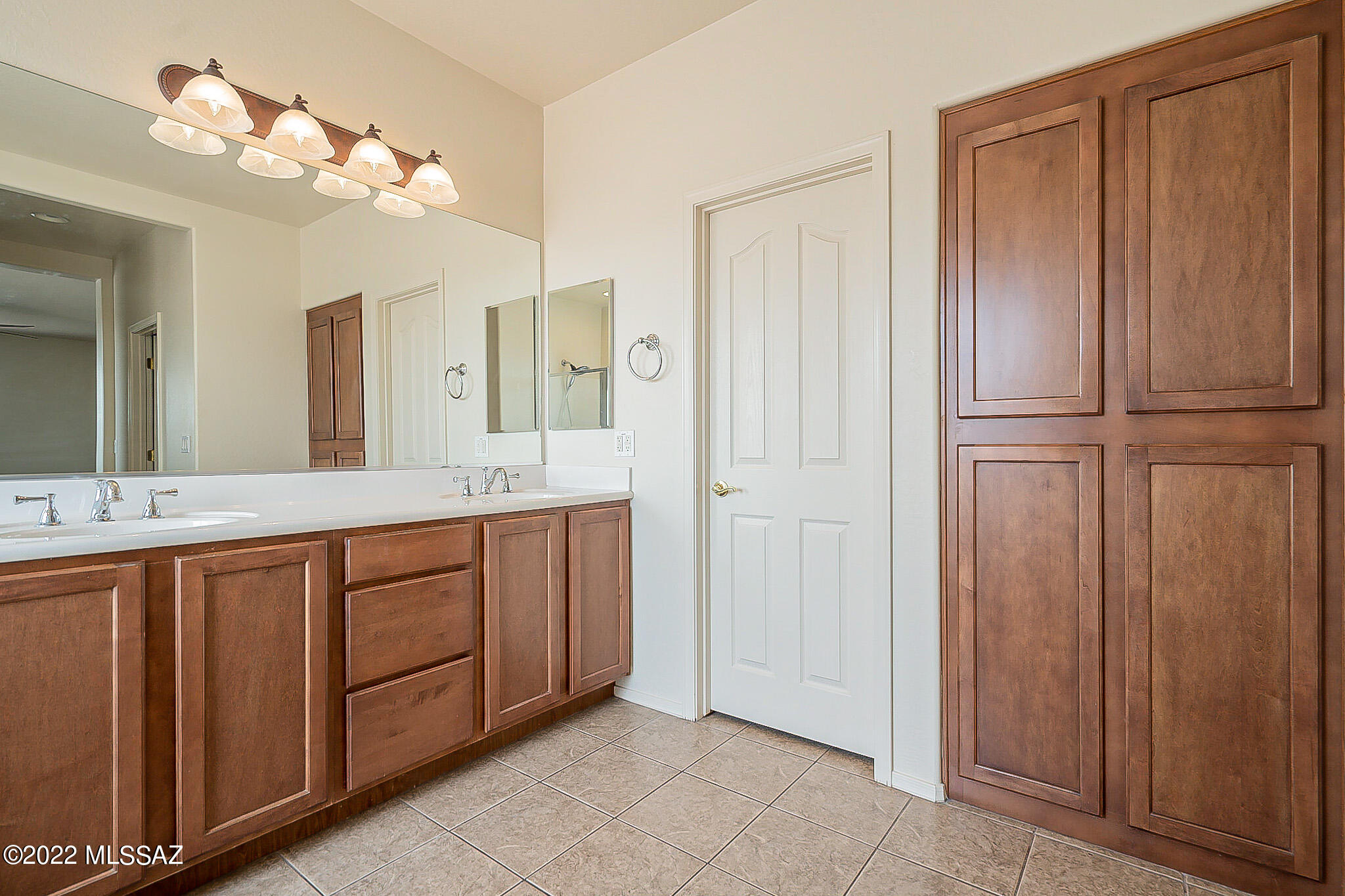 Entrada Bonita (1-253) - Residential Lease
