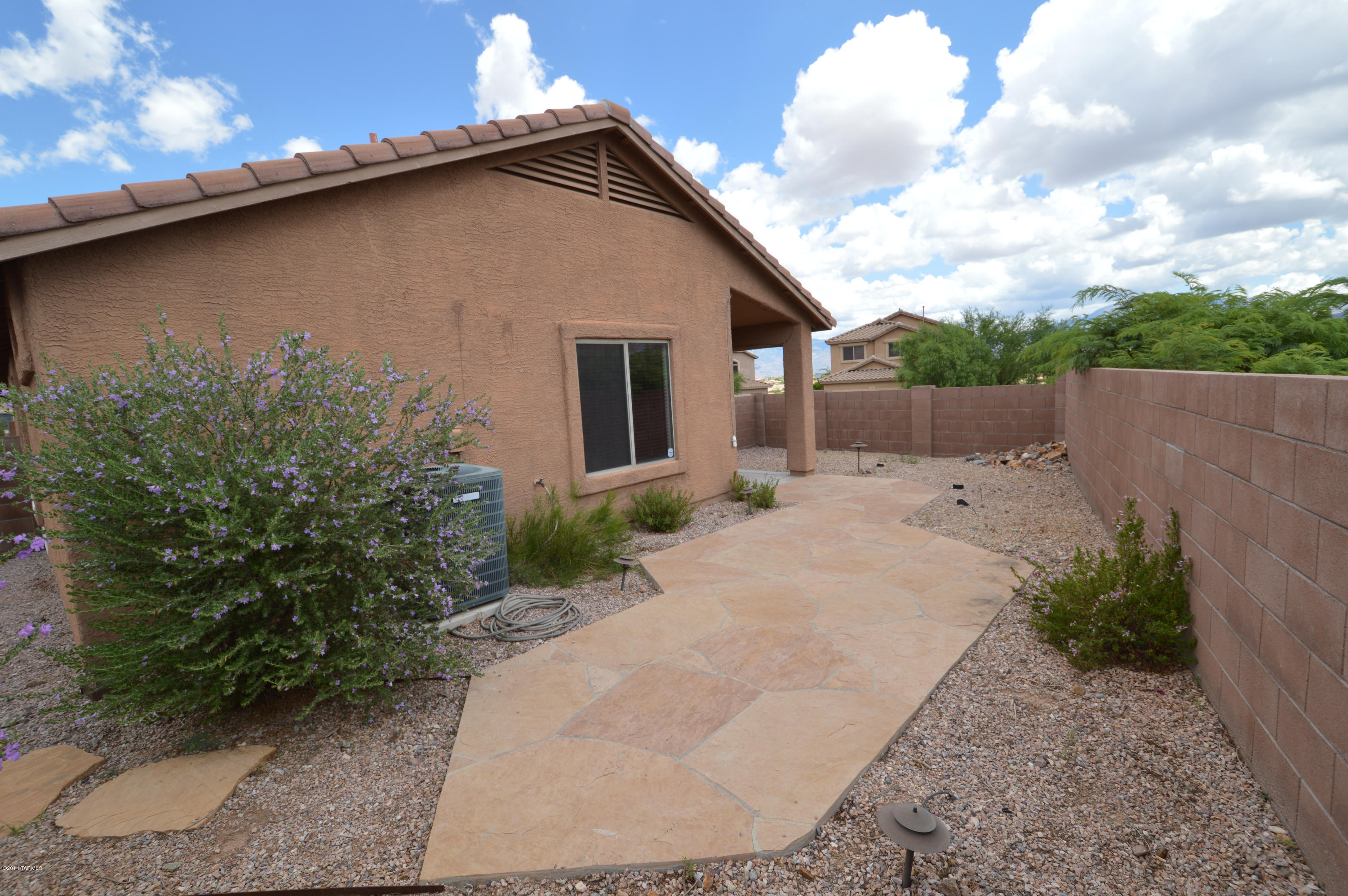 Rancho Del Lago (608-1030) - Residential Lease