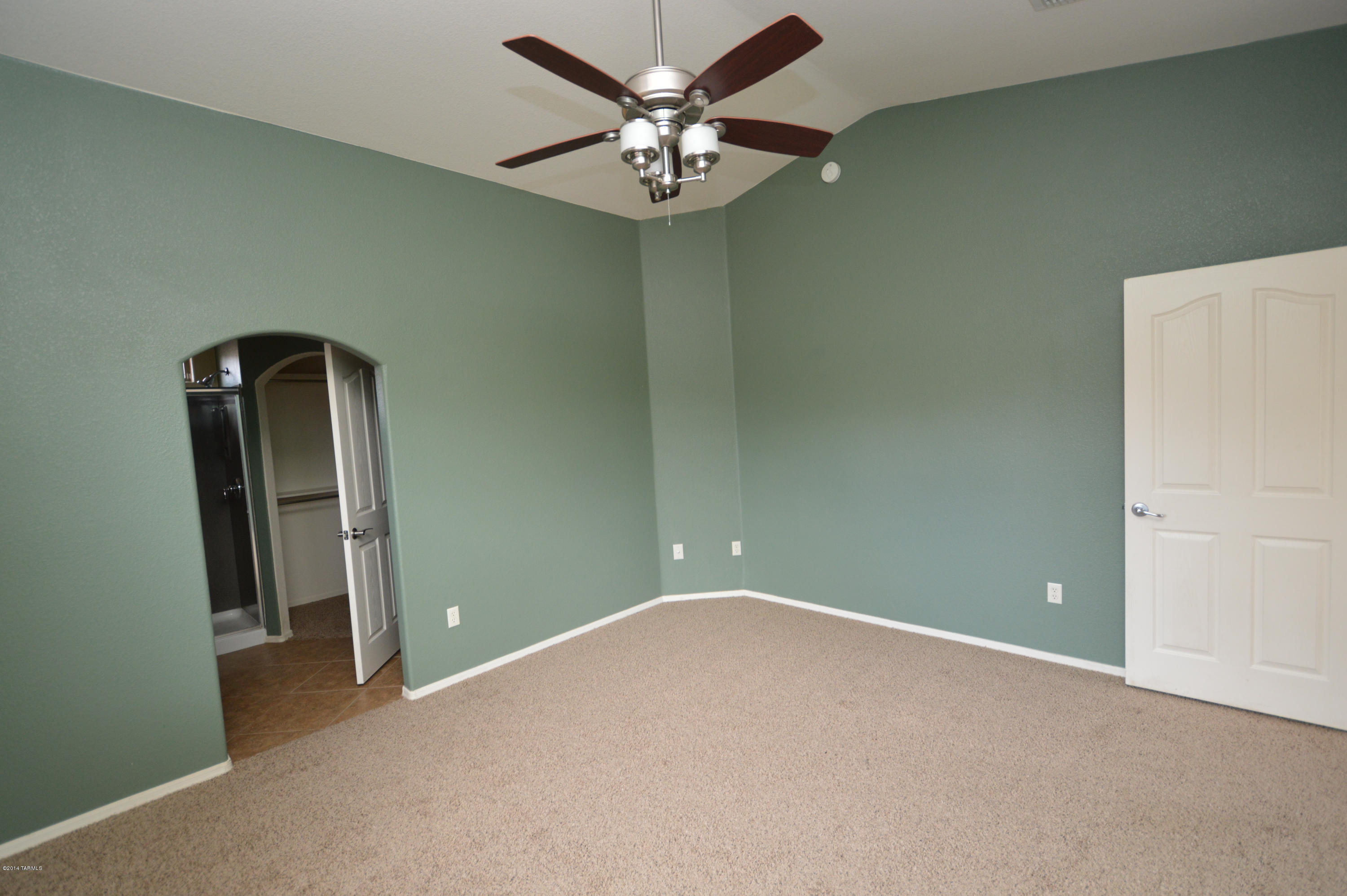 Rancho Del Lago (608-1030) - Residential Lease