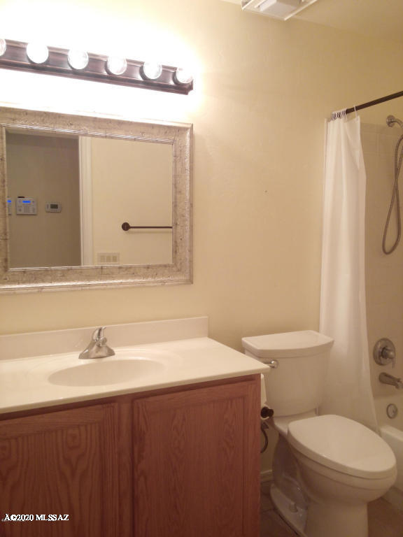Rancho Escondido(1-198) - Residential Lease