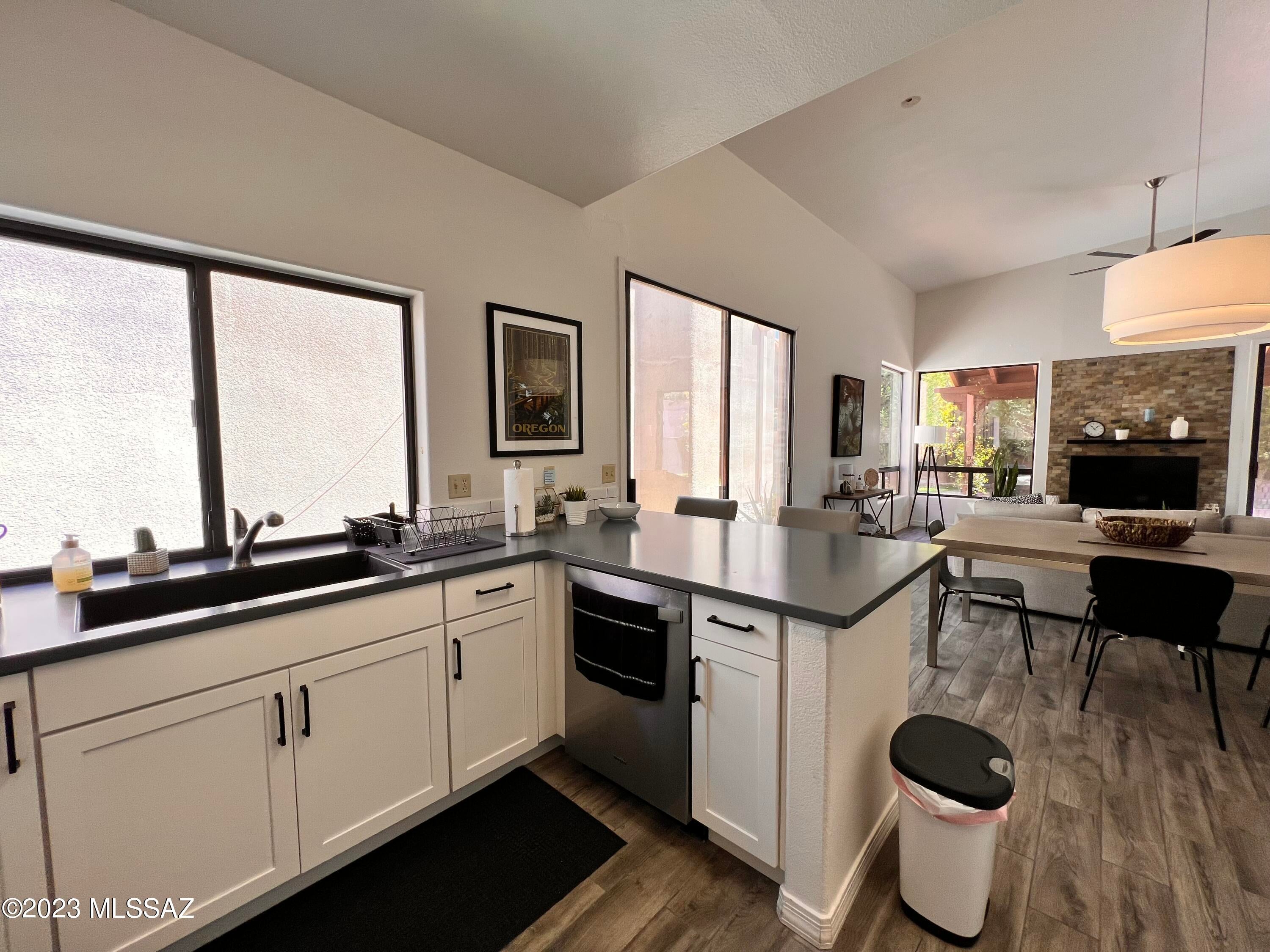 Ridge 4 (1-51) - Residential Lease