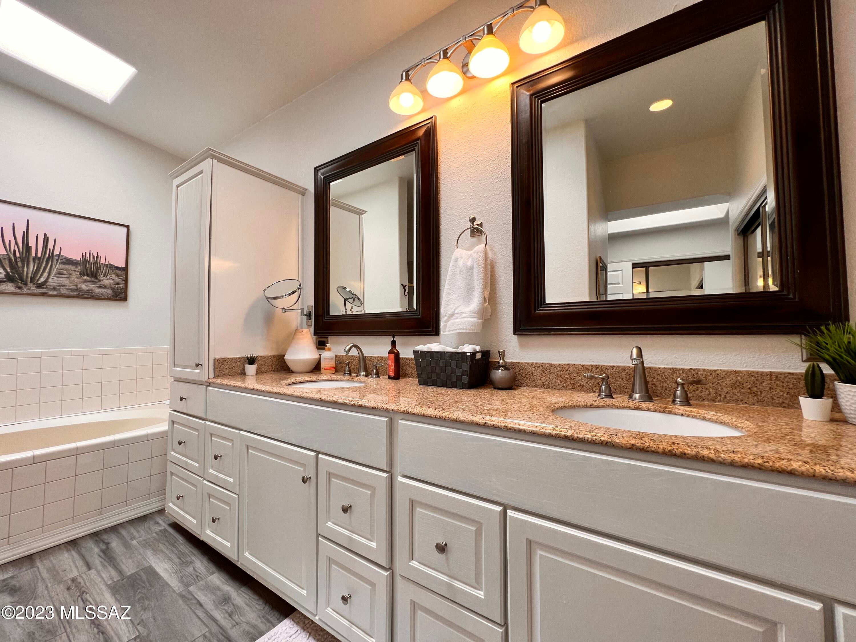 Ridge 4 (1-51) - Residential Lease