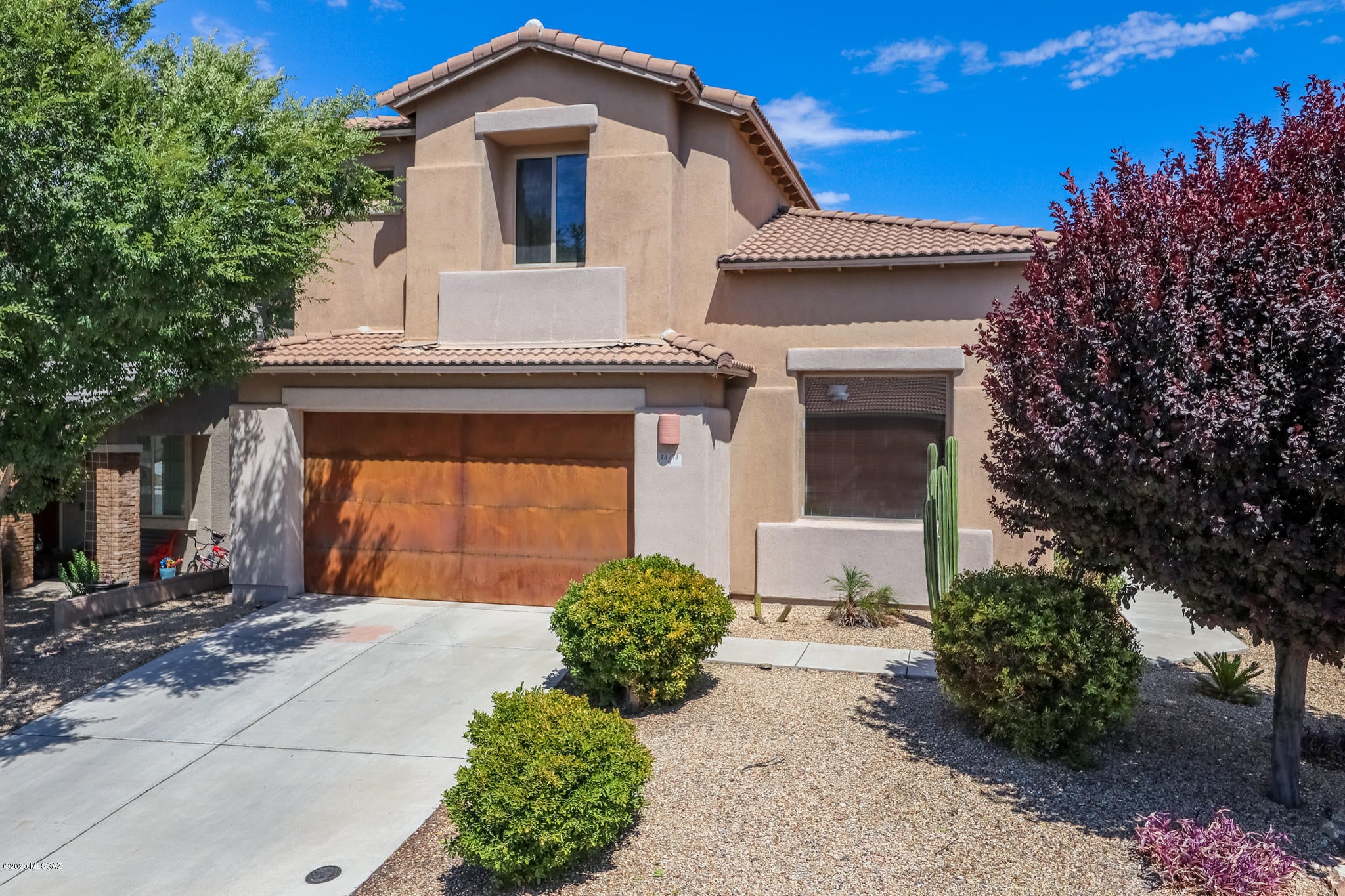 Rancho Del Lago (1-100) - Residential Lease