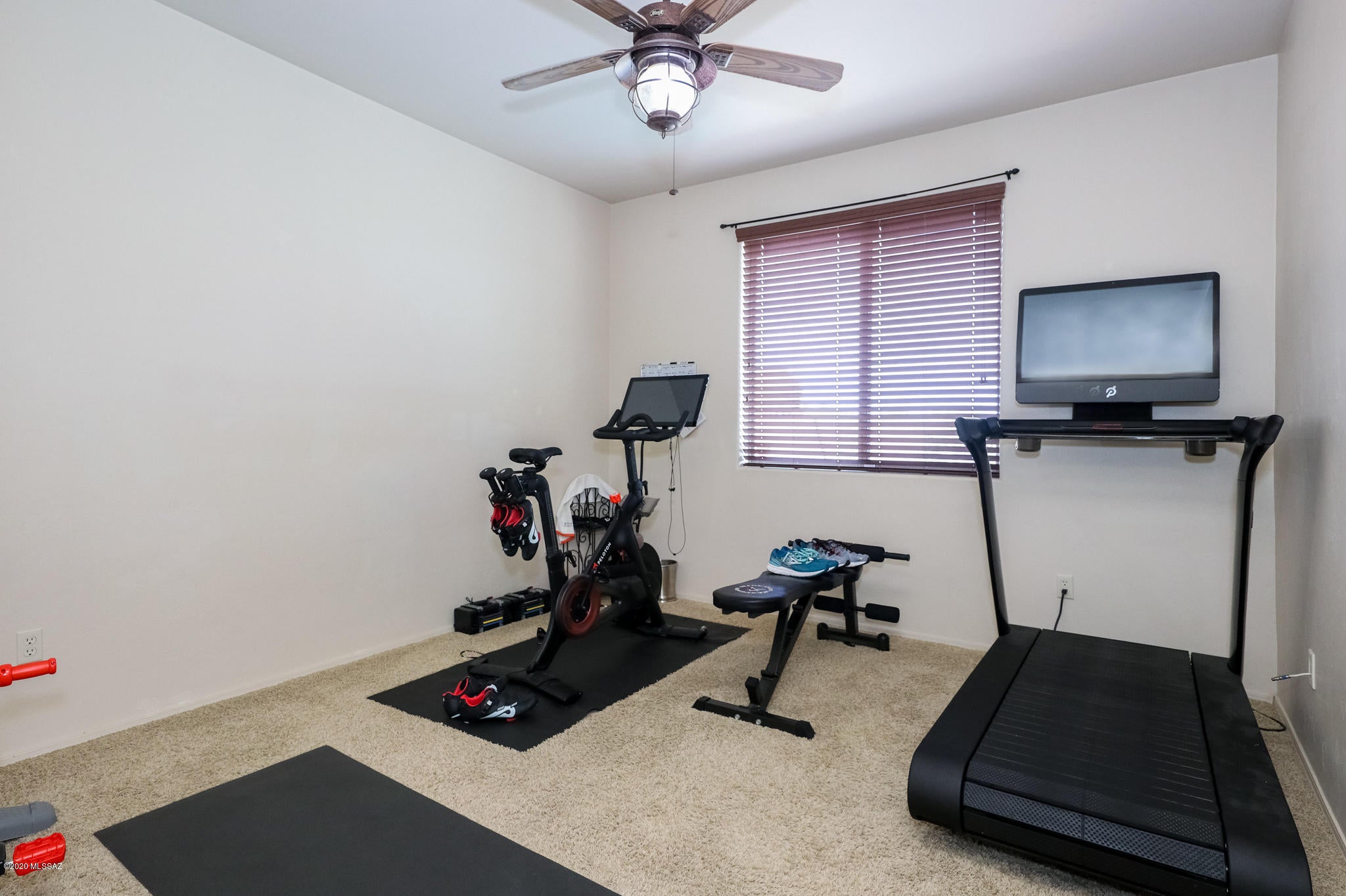 Rancho Del Lago (1-100) - Residential Lease