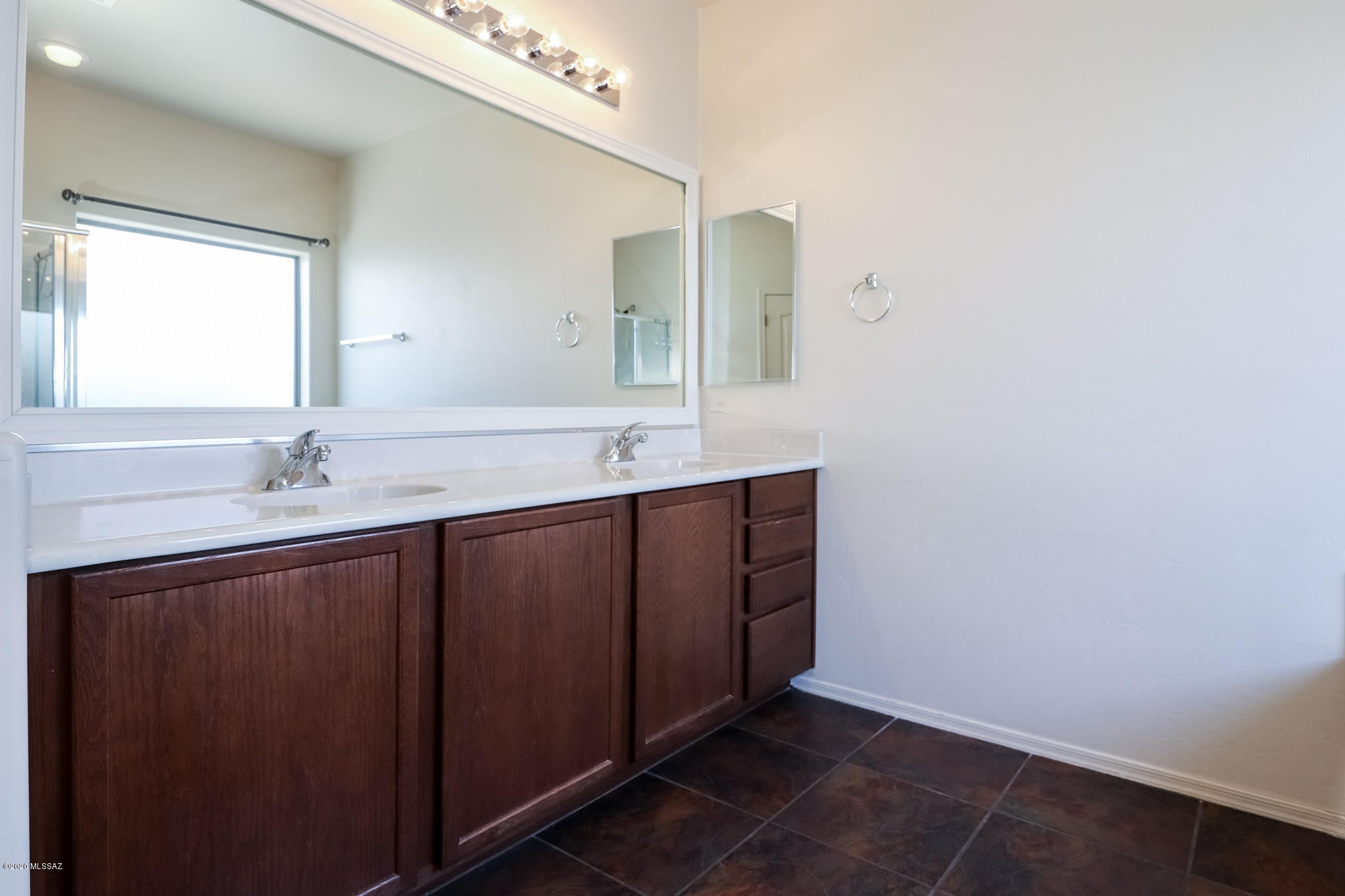 Rancho Del Lago (1-100) - Residential Lease