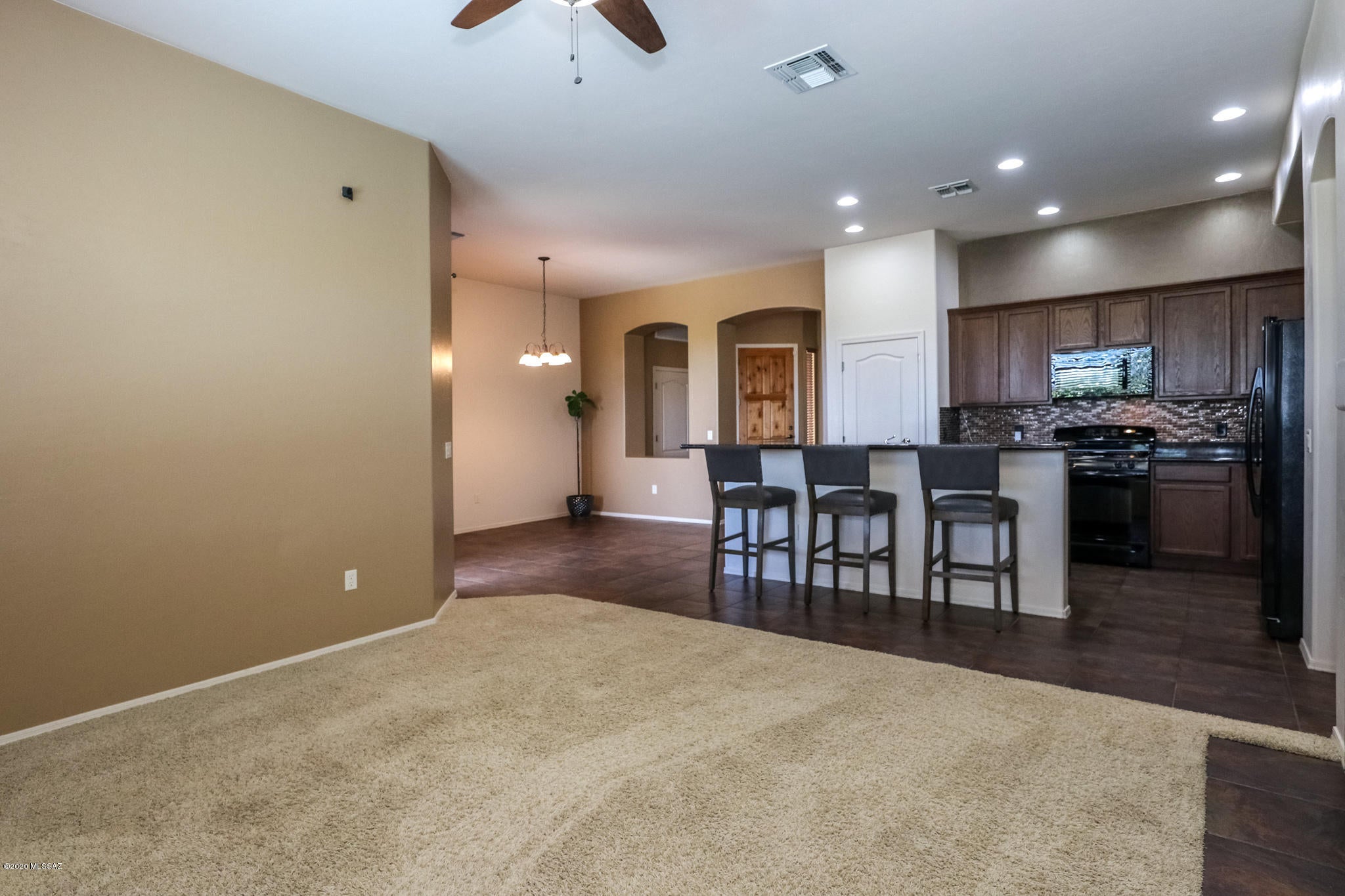 Rancho Del Lago (1-100) - Residential Lease