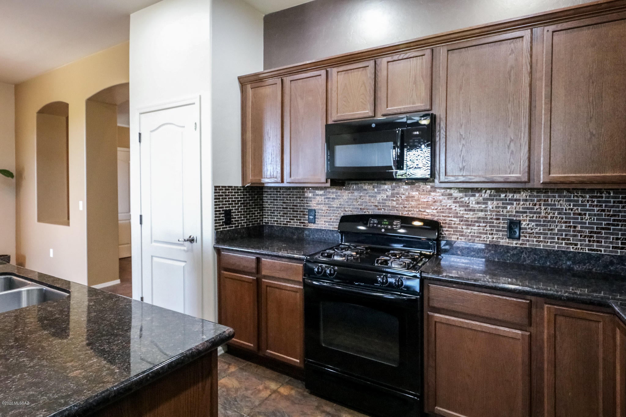 Rancho Del Lago (1-100) - Residential Lease
