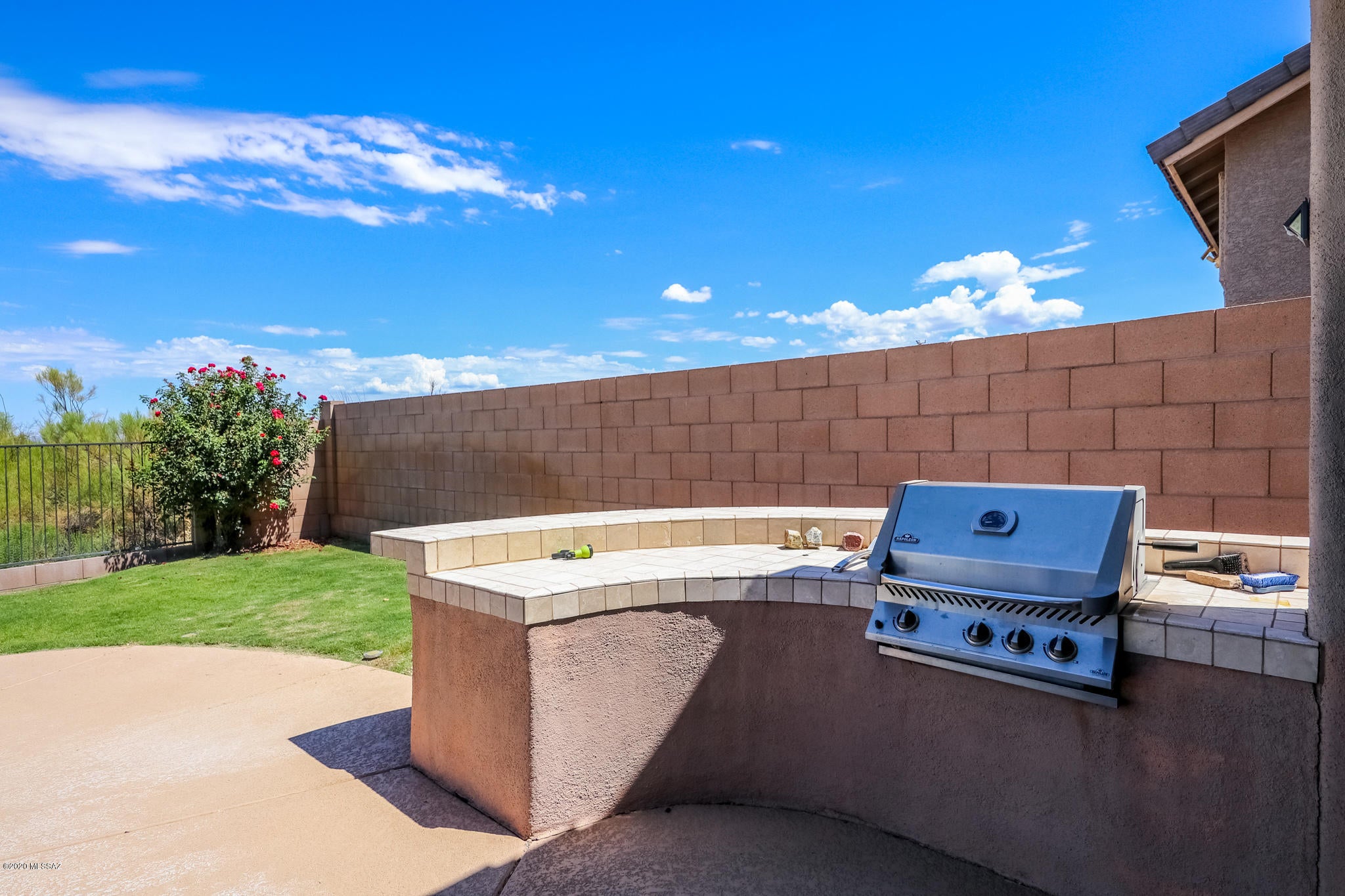 Rancho Del Lago (1-100) - Residential Lease