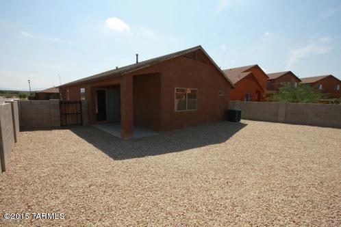 Tres Pueblos - Residential Lease
