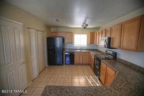 Tres Pueblos - Residential Lease