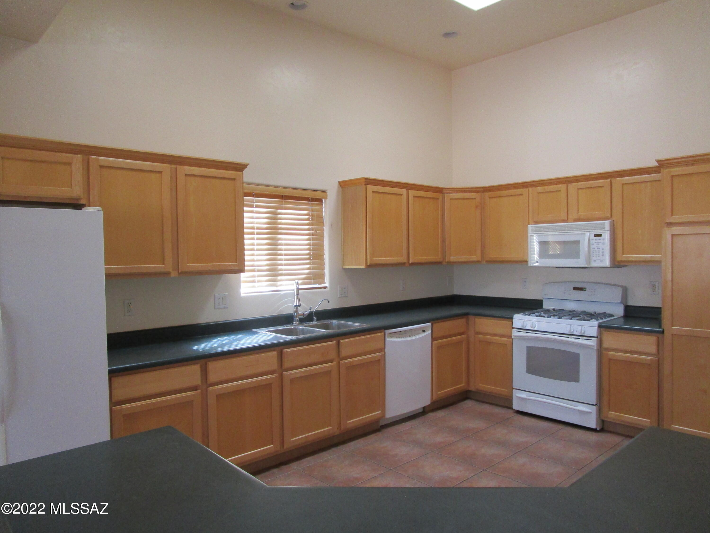 Rincon Trails (1-505) - Residential Lease
