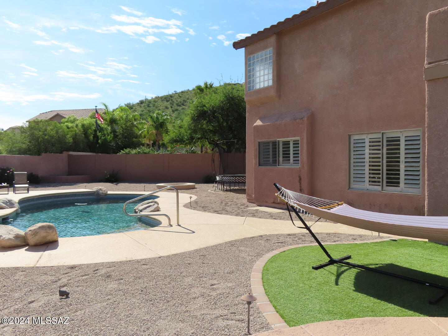 Shadows @ Sabino (1-103) - Residential
