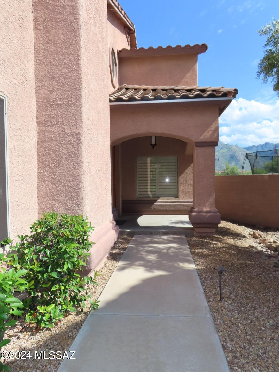 Shadows @ Sabino (1-103) - Residential