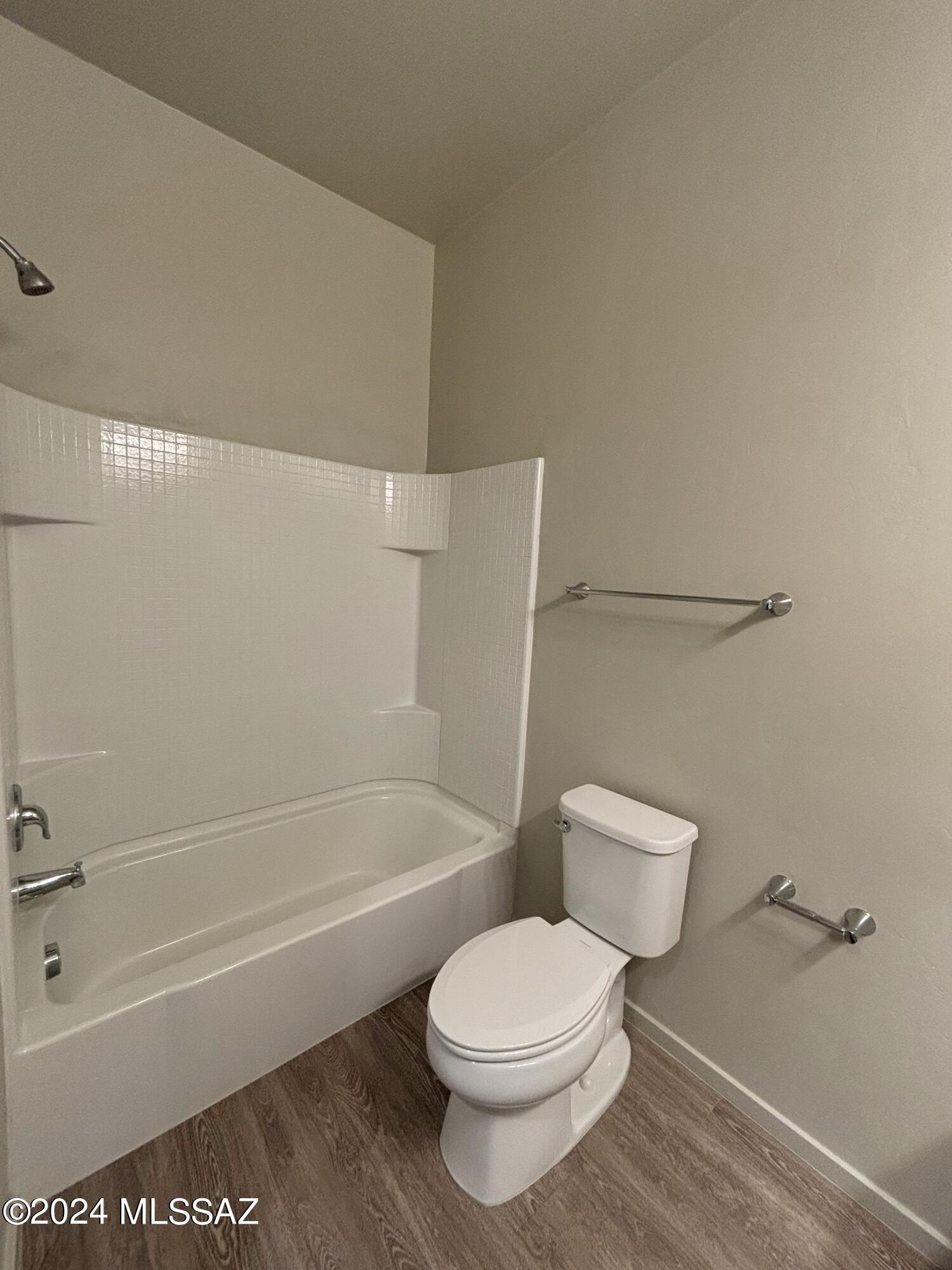 Camino Modern SQ20180120608 - Residential Lease