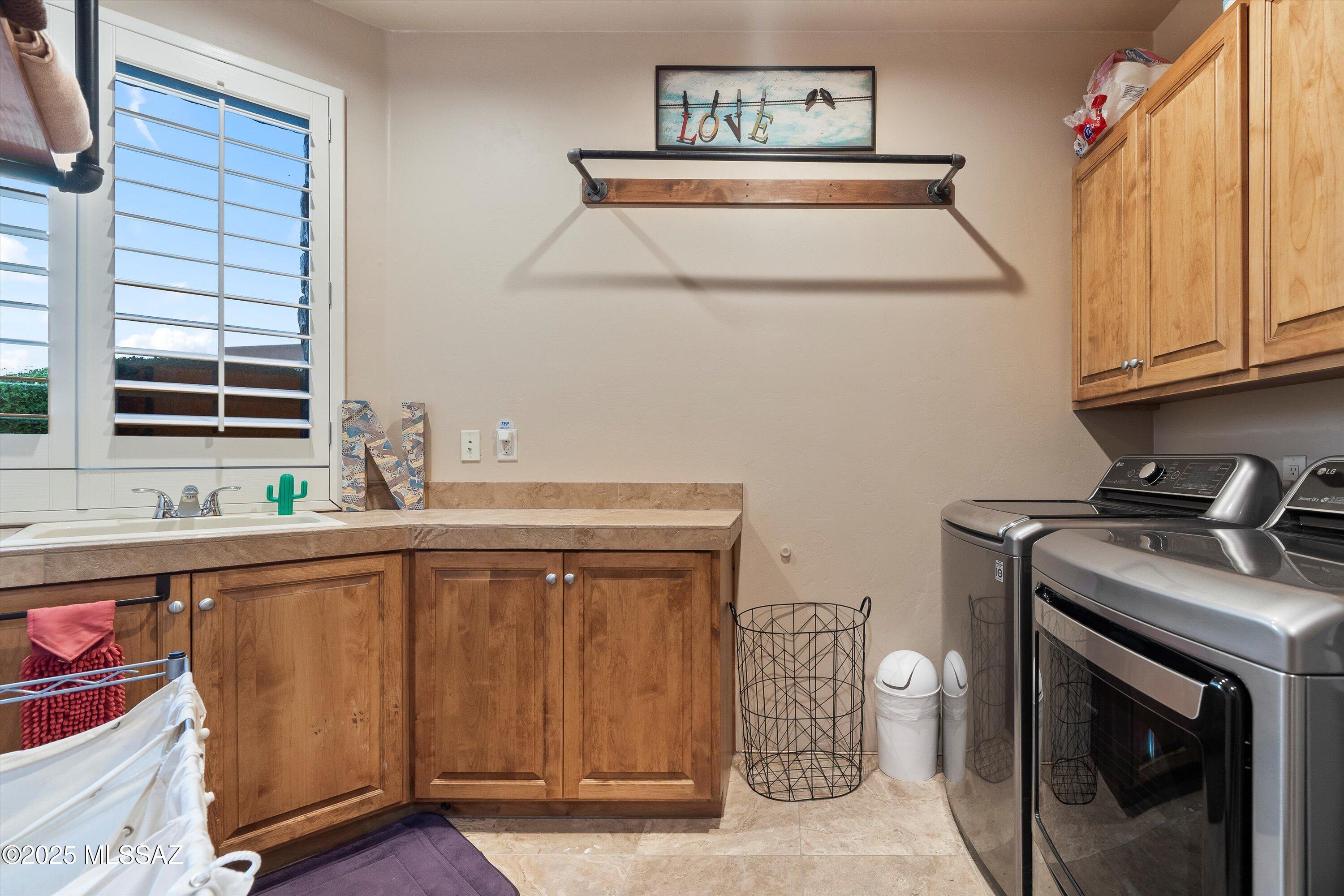 Coyote Creek (1-395) - Residential