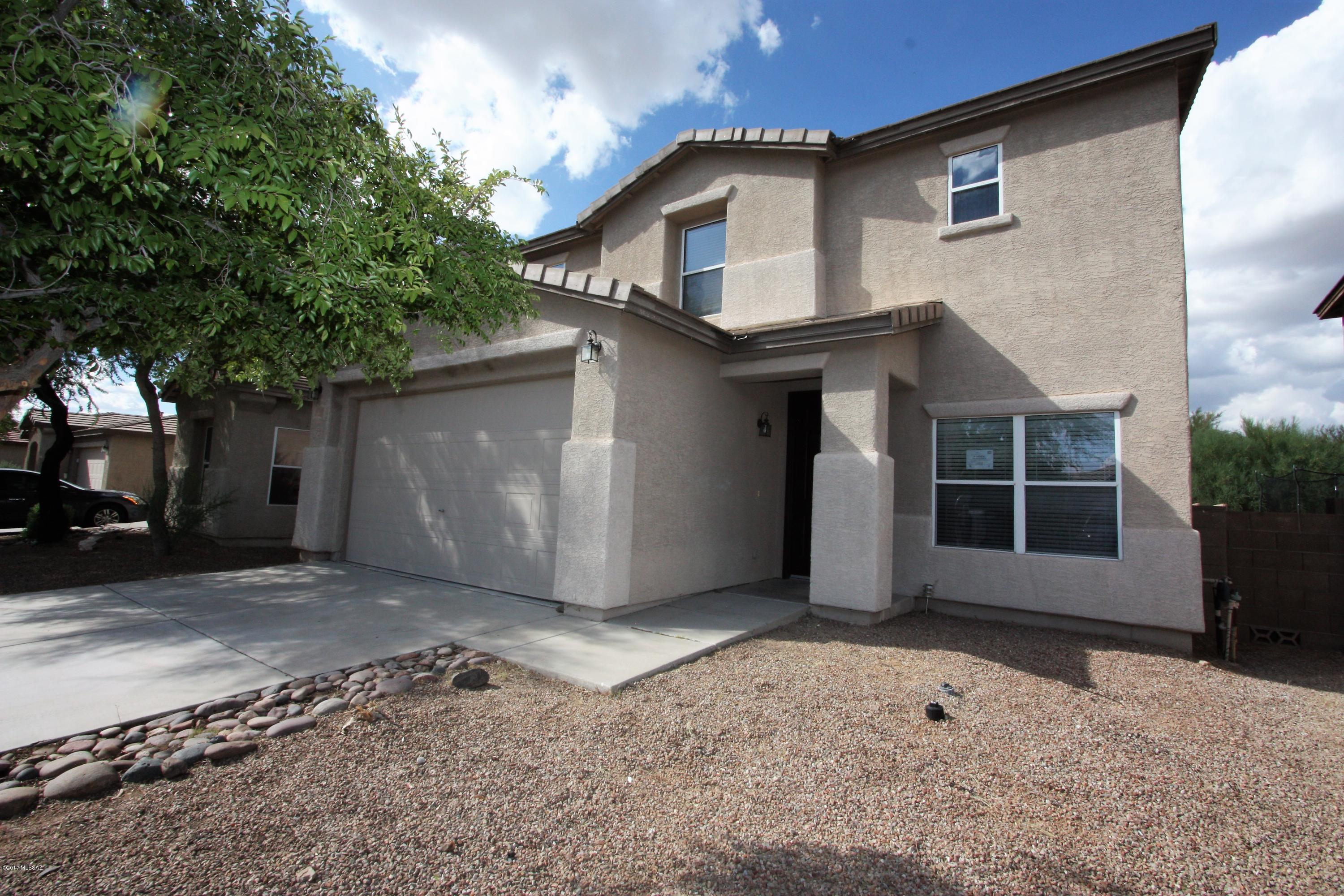 Spacious 3 bedroom 2.5 bath home with open floor concept is move in ready and waiting for you. Large open kitchen with stainless steel appliances. Common area upstairs could be used as playroom, den or tv room. Master bedroom has lots of space to spread out, relax and feel at home, large master bath and walk in closet. Come see! Agent owned.