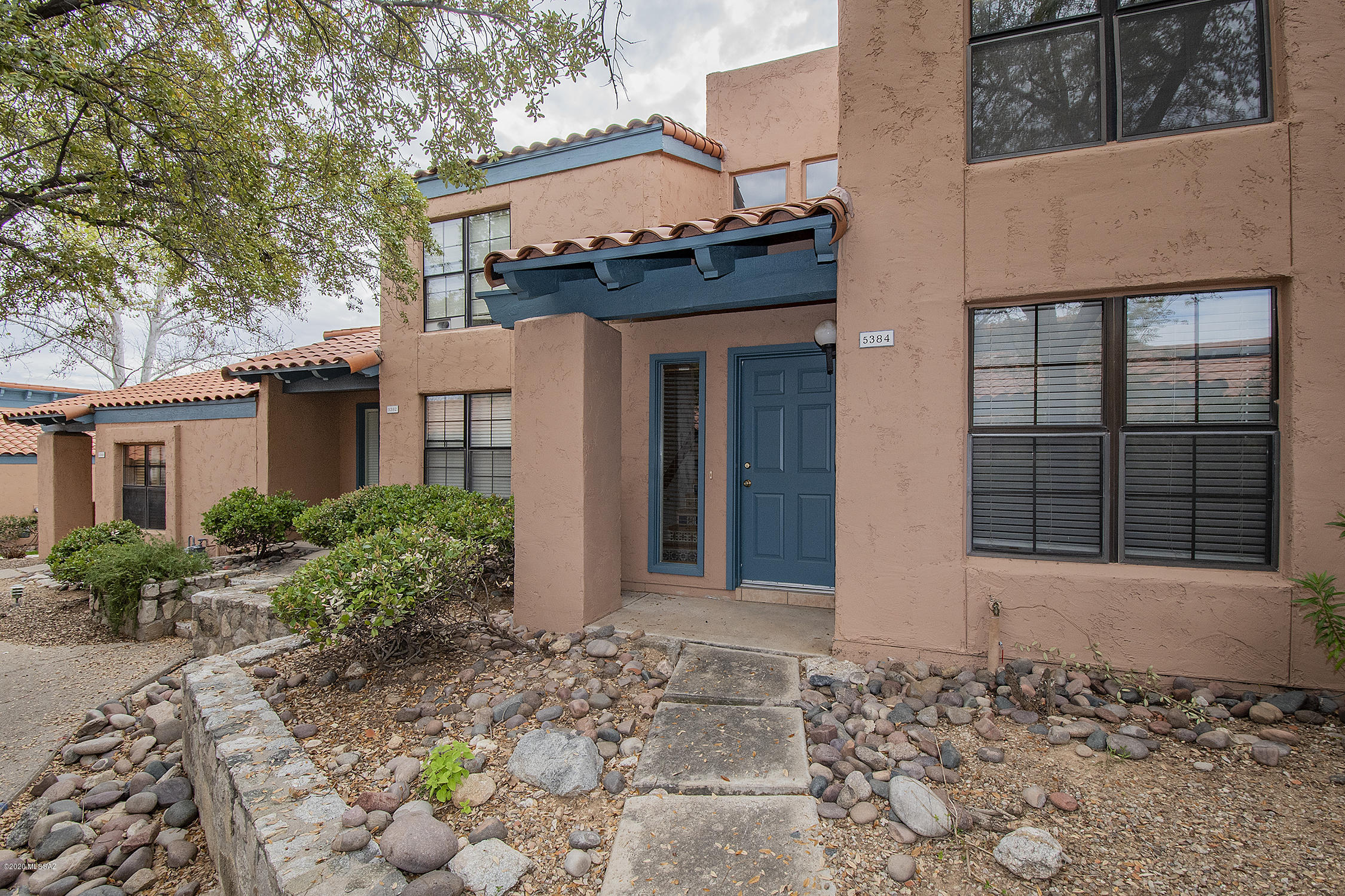 Ventana De Sabino Townhomes - Residential