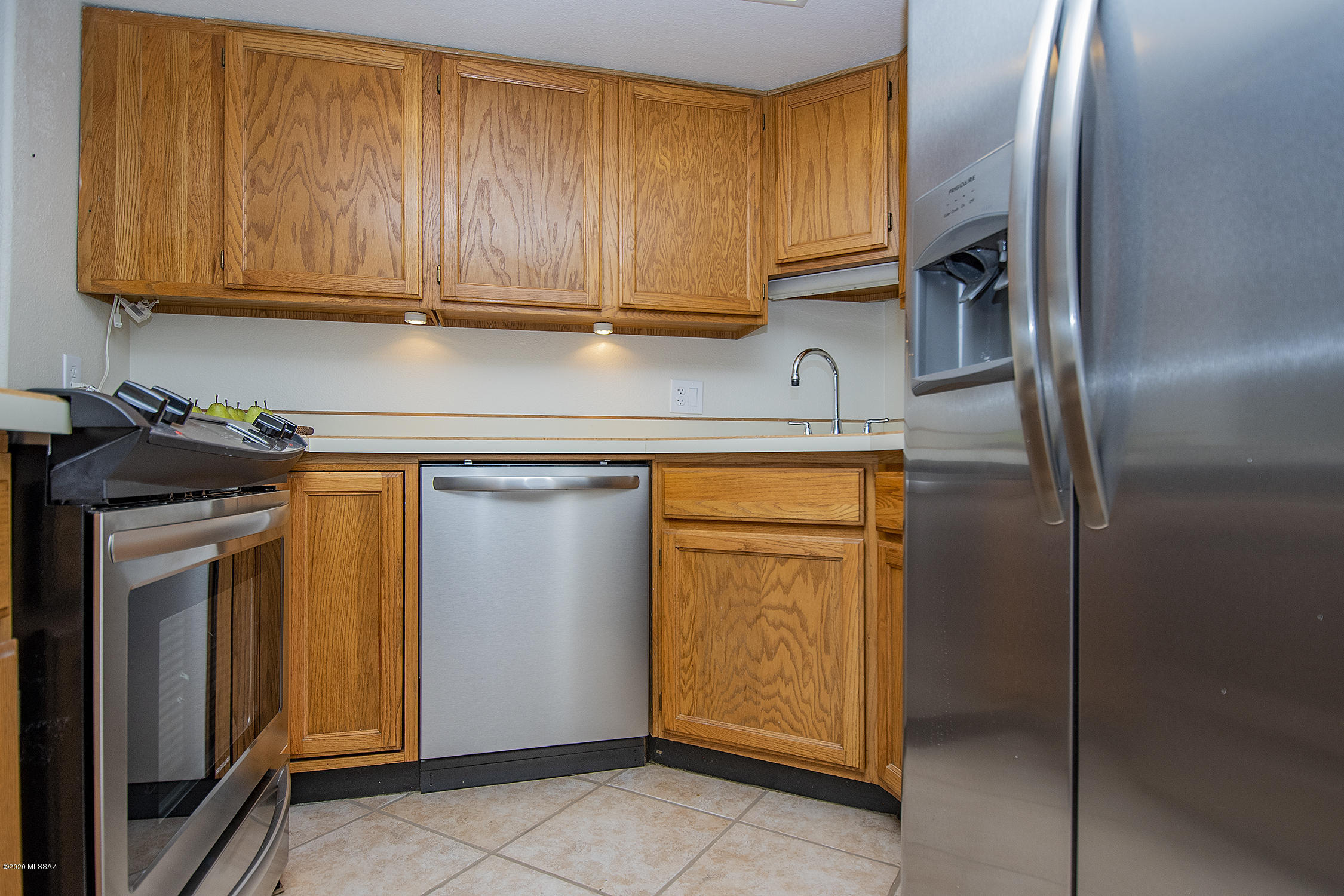 Ventana De Sabino Townhomes - Residential
