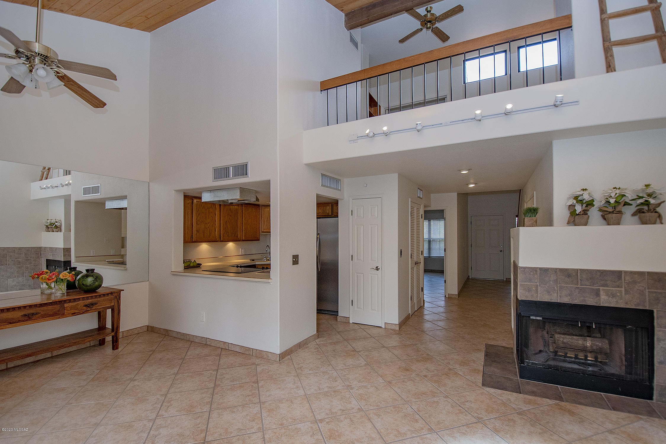 Ventana De Sabino Townhomes - Residential
