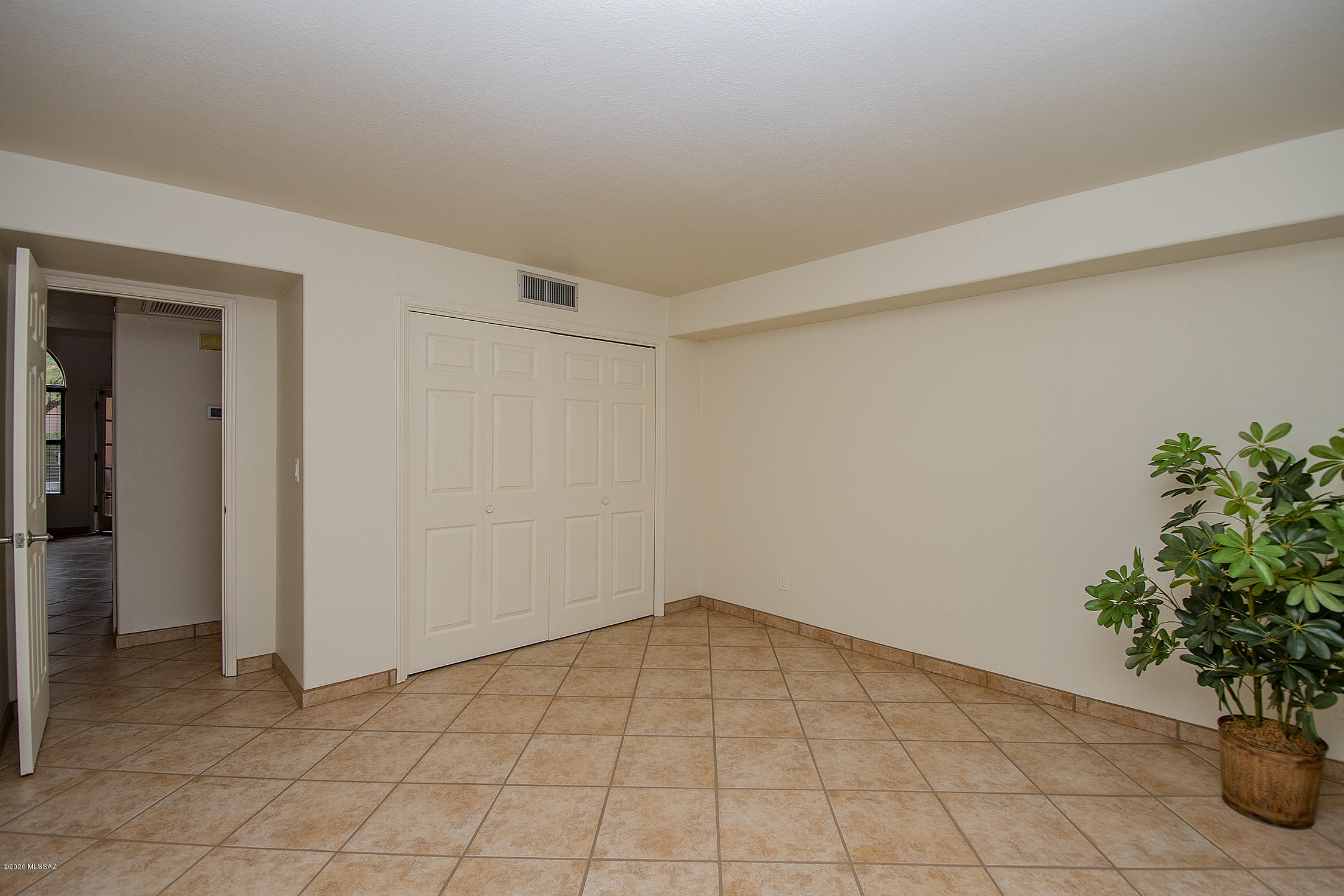 Ventana De Sabino Townhomes - Residential