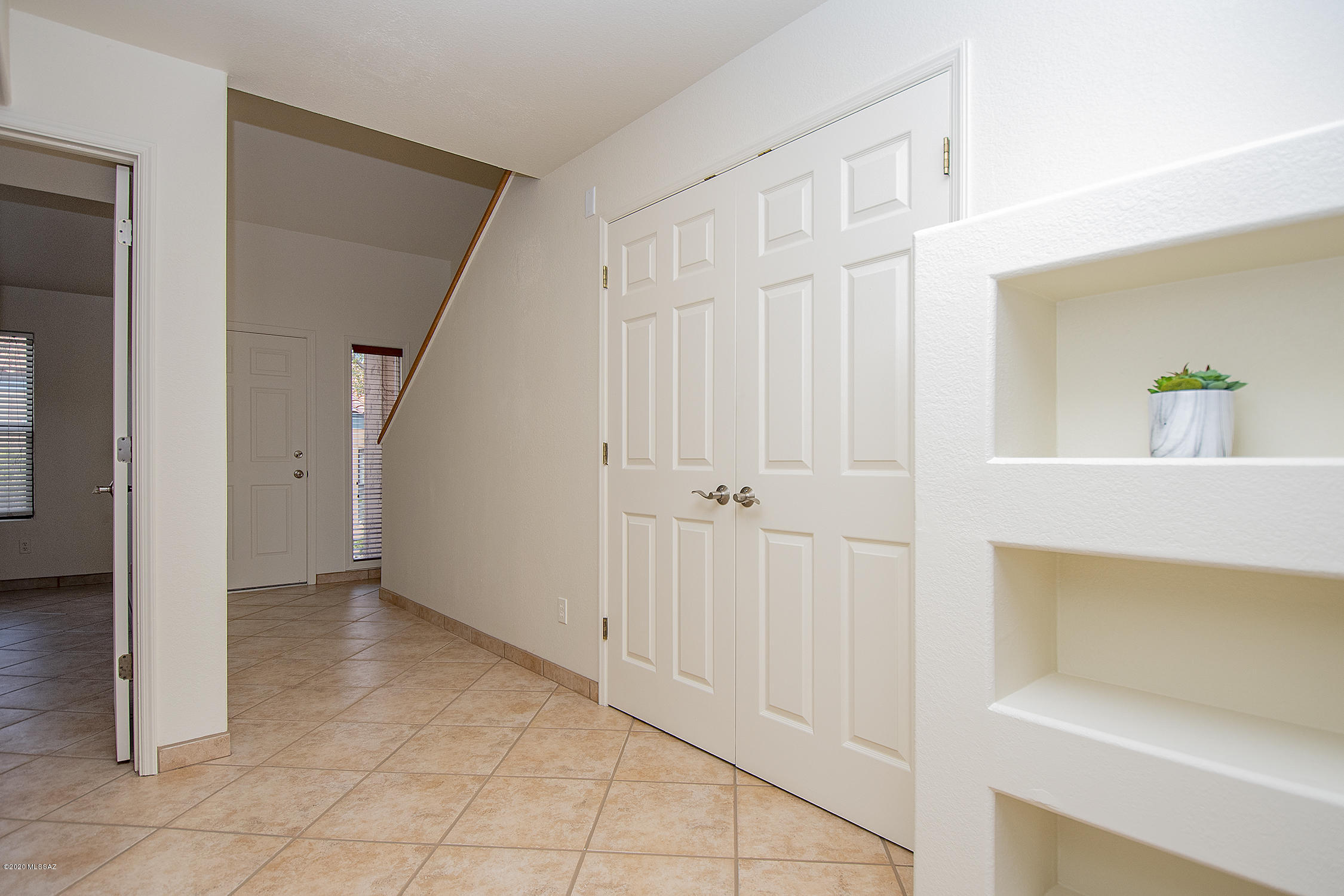 Ventana De Sabino Townhomes - Residential