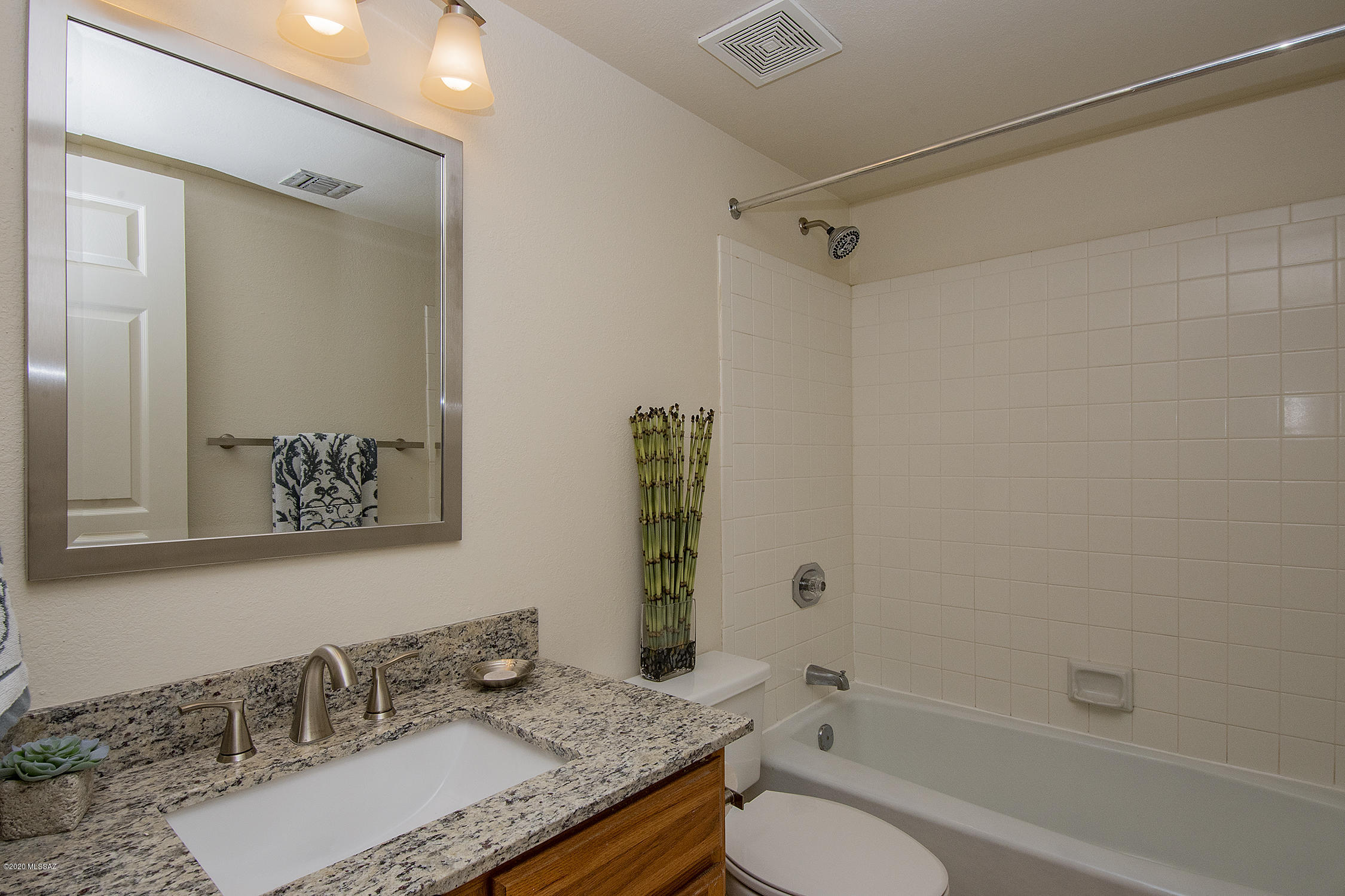 Ventana De Sabino Townhomes - Residential