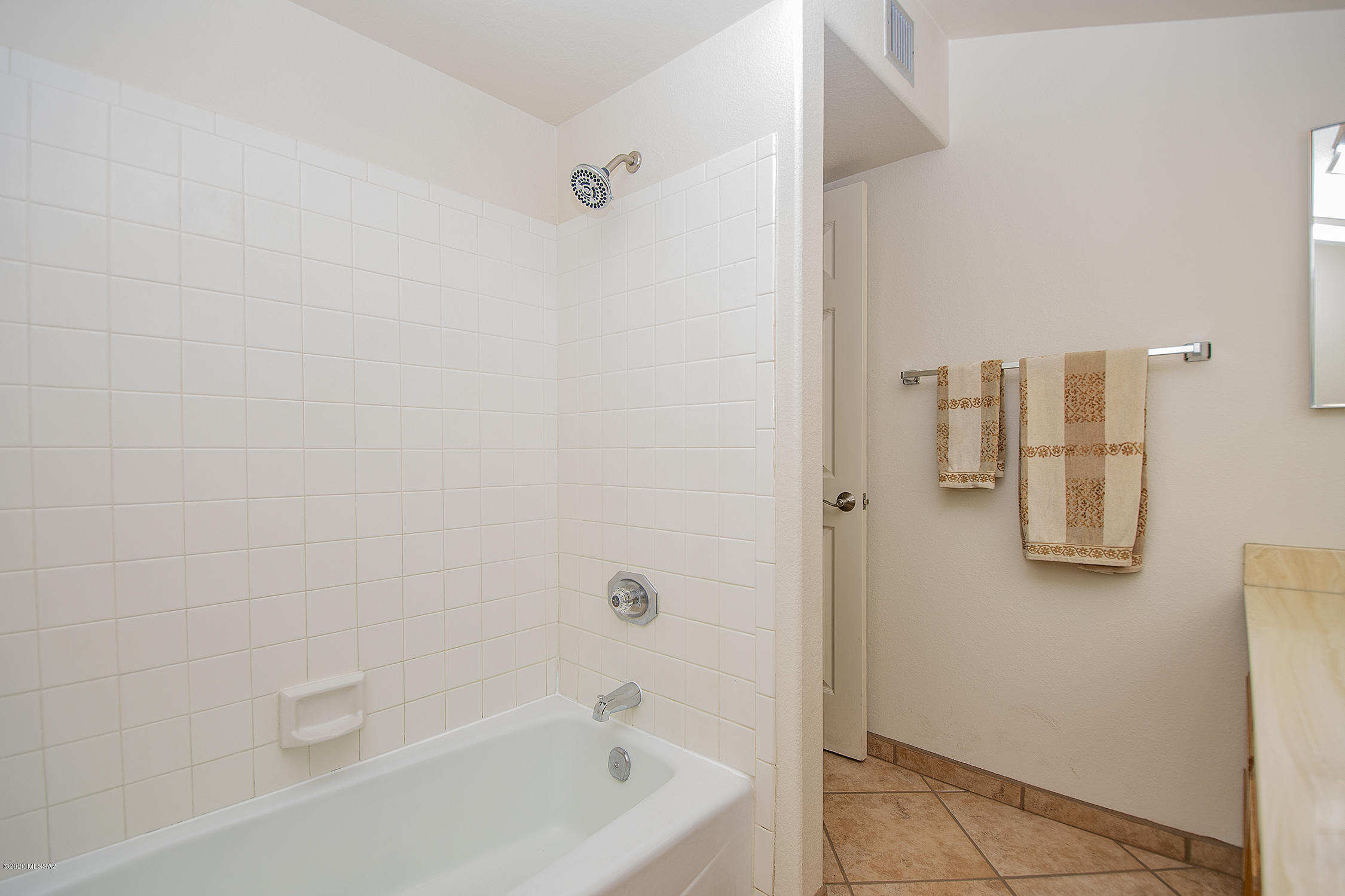 Ventana De Sabino Townhomes - Residential