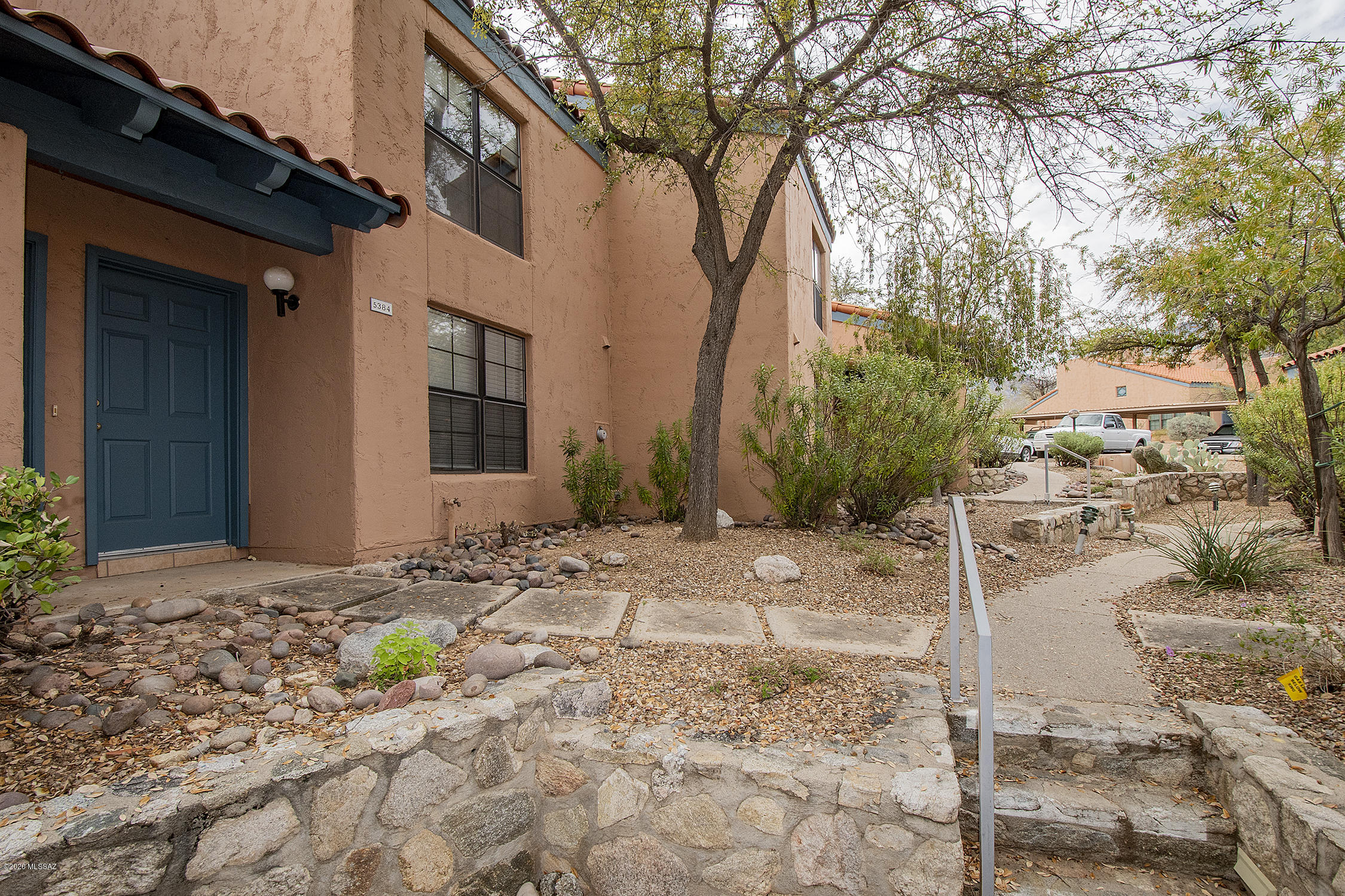 Ventana De Sabino Townhomes - Residential