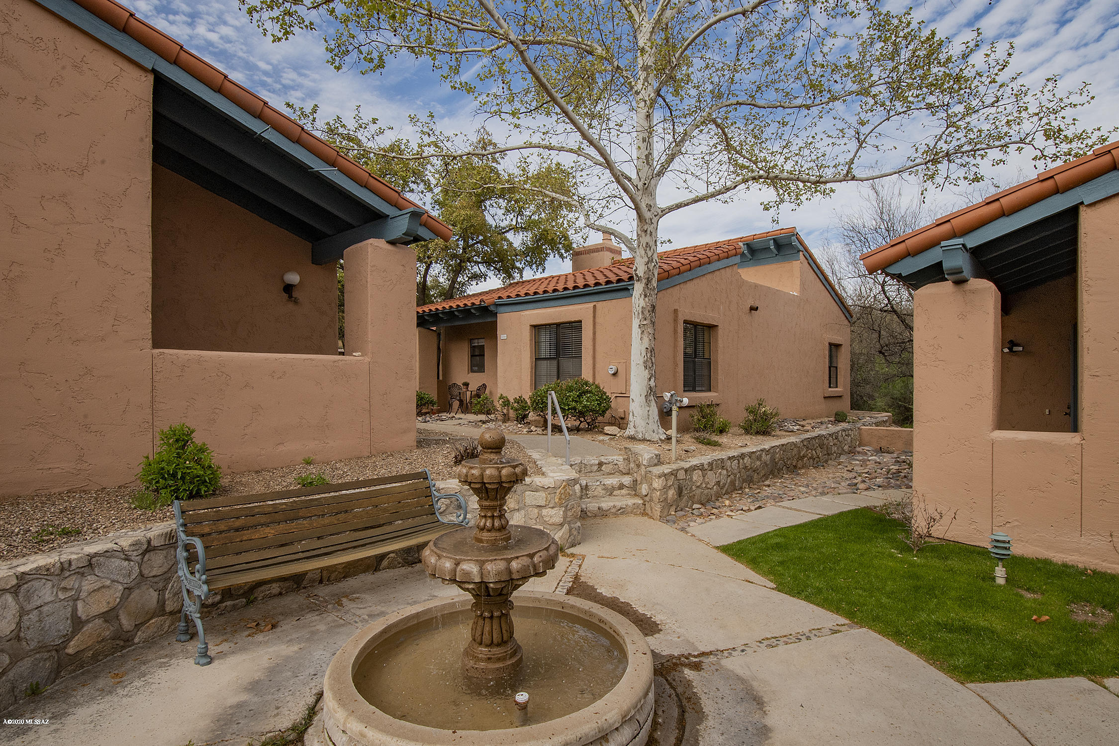 Ventana De Sabino Townhomes - Residential