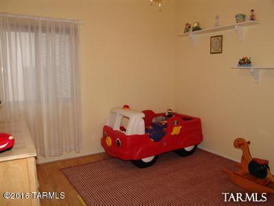 Las Lindas(1-76) - Residential Lease
