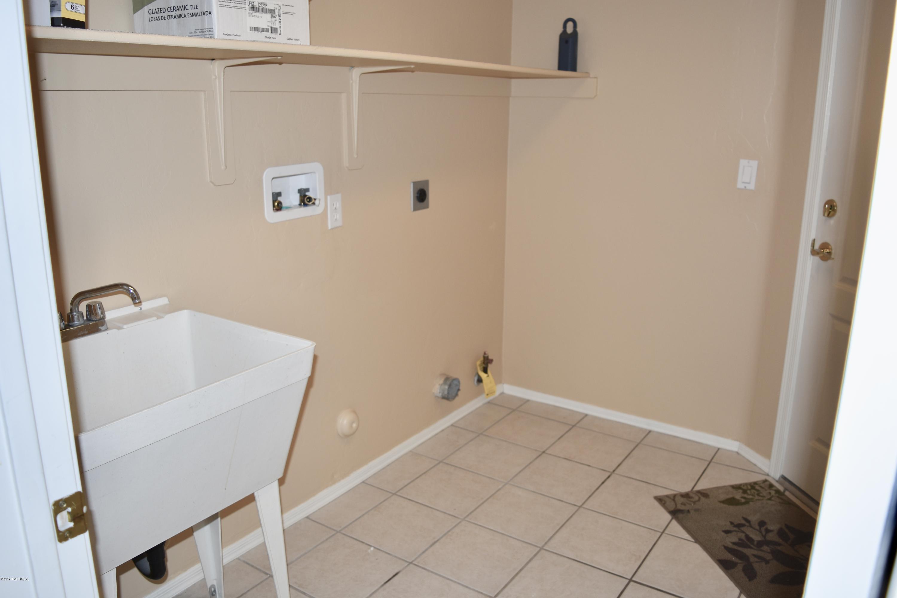 Thornydale Terrace(1-104) - Residential