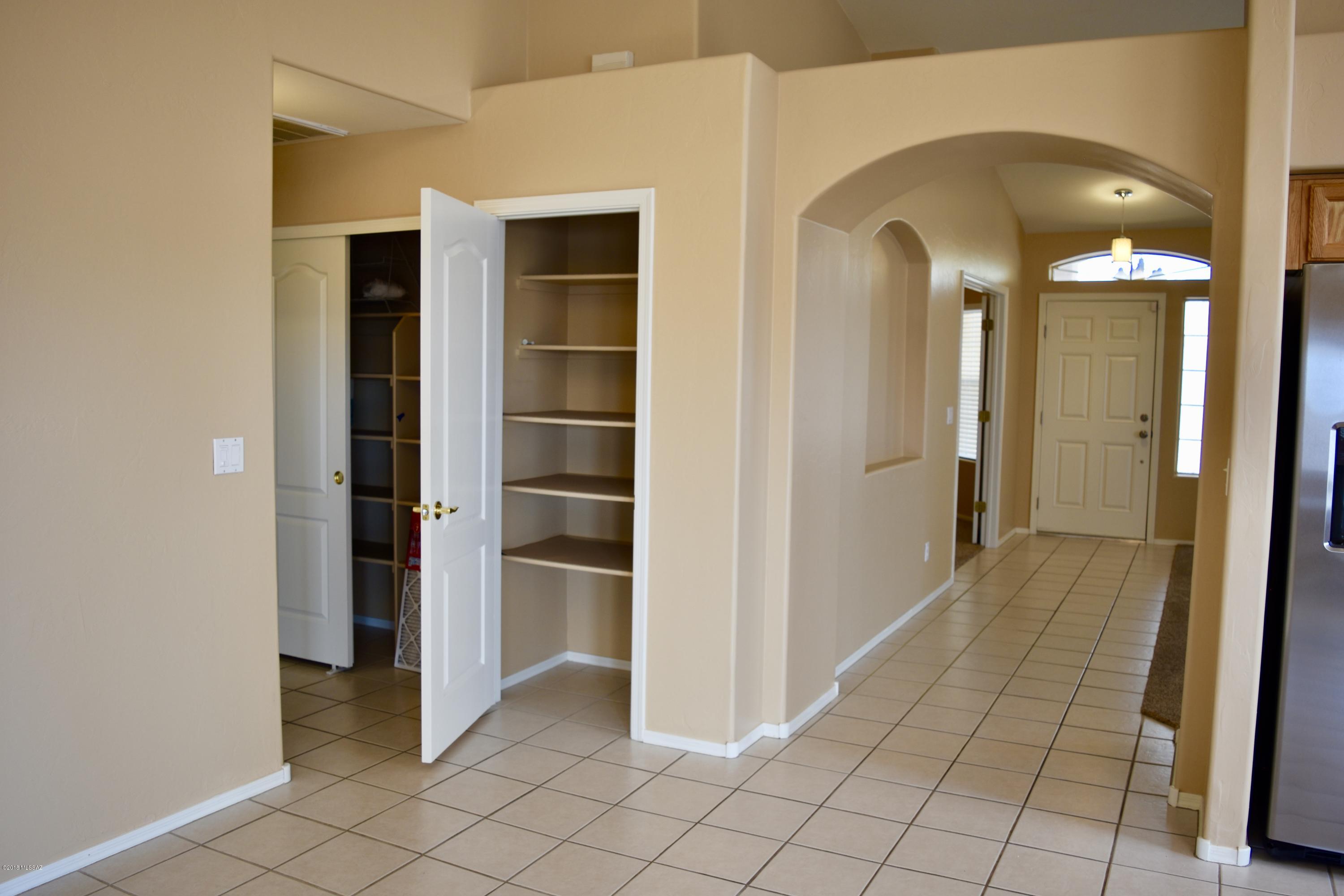 Thornydale Terrace(1-104) - Residential