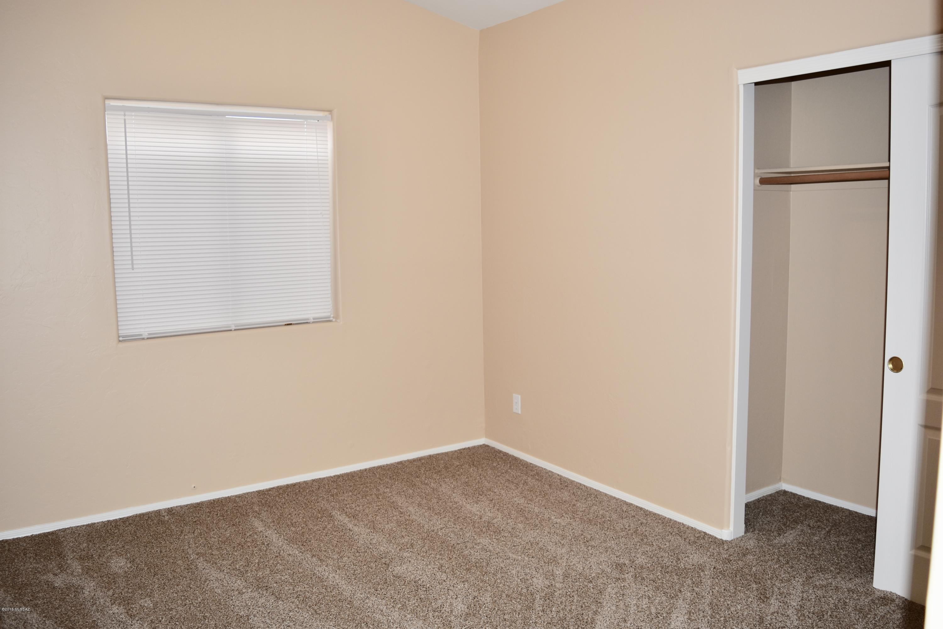 Thornydale Terrace(1-104) - Residential