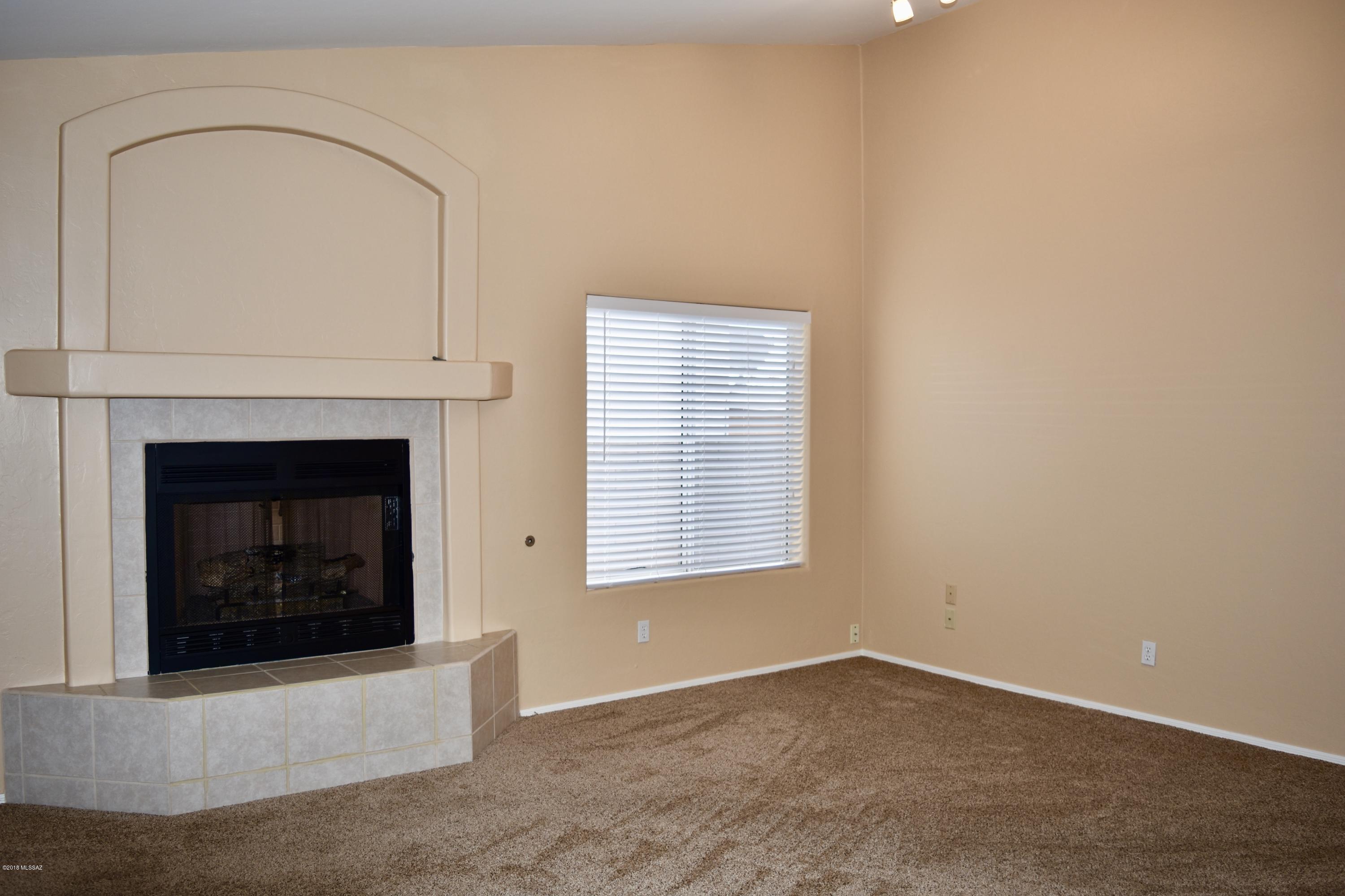 Thornydale Terrace(1-104) - Residential