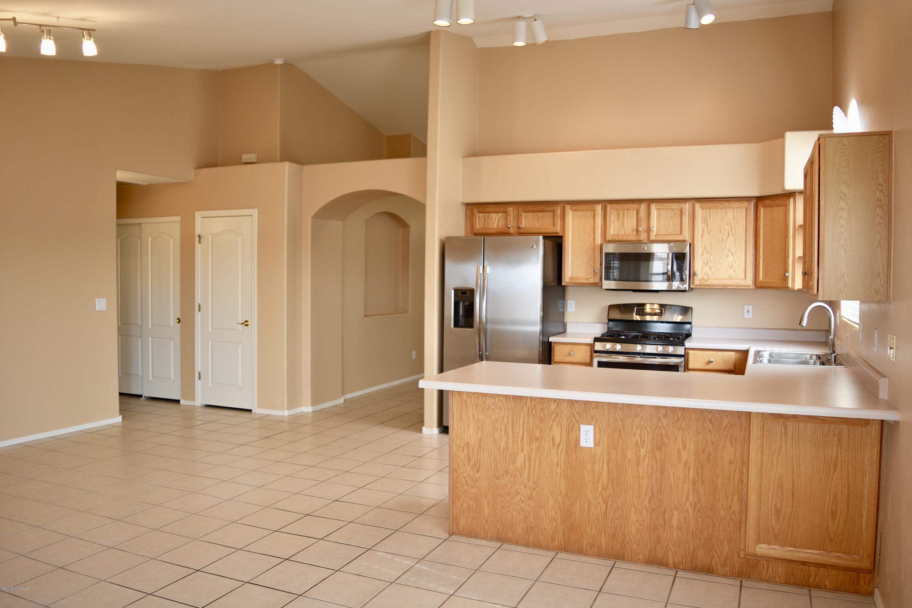 Thornydale Terrace(1-104) - Residential