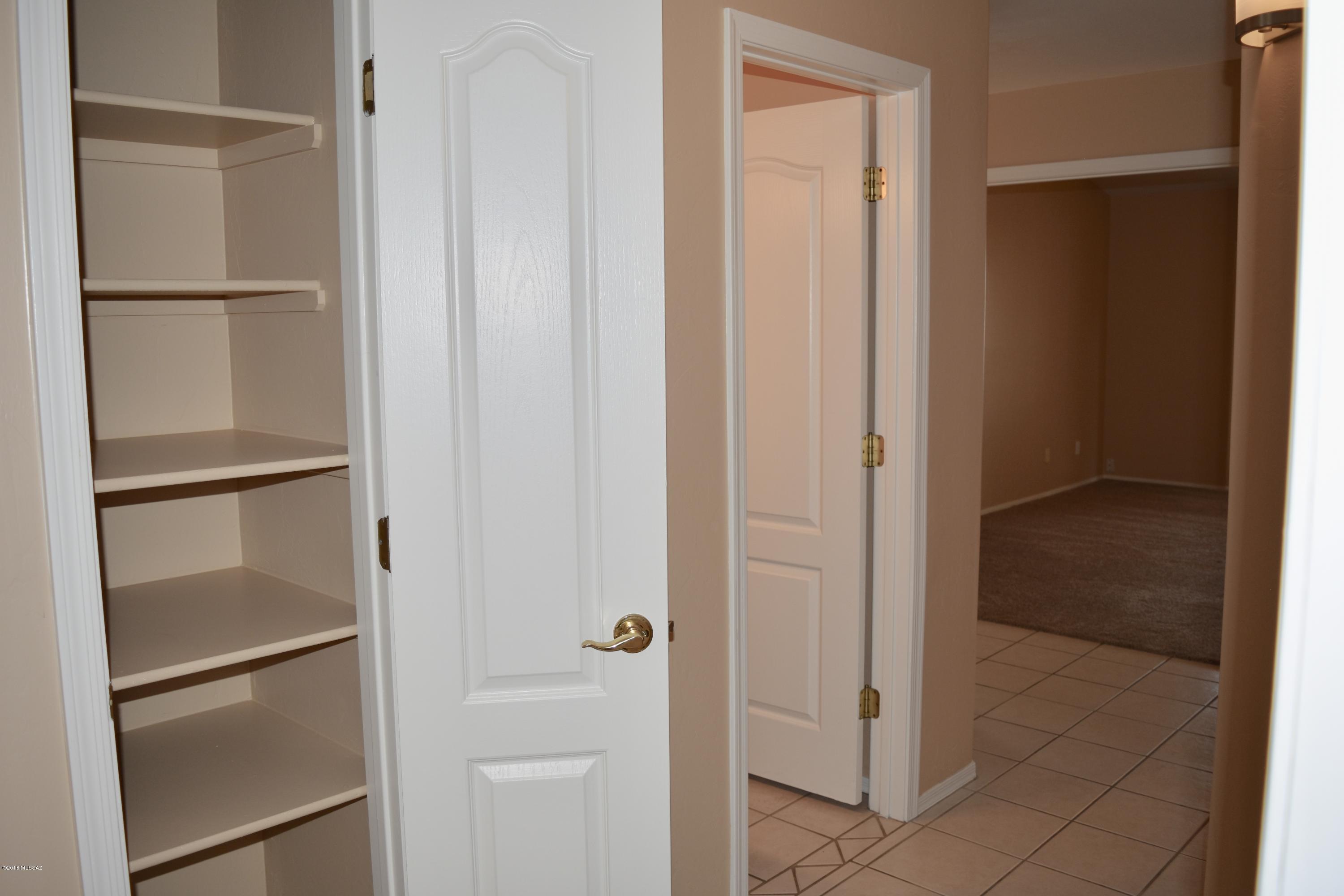 Thornydale Terrace(1-104) - Residential