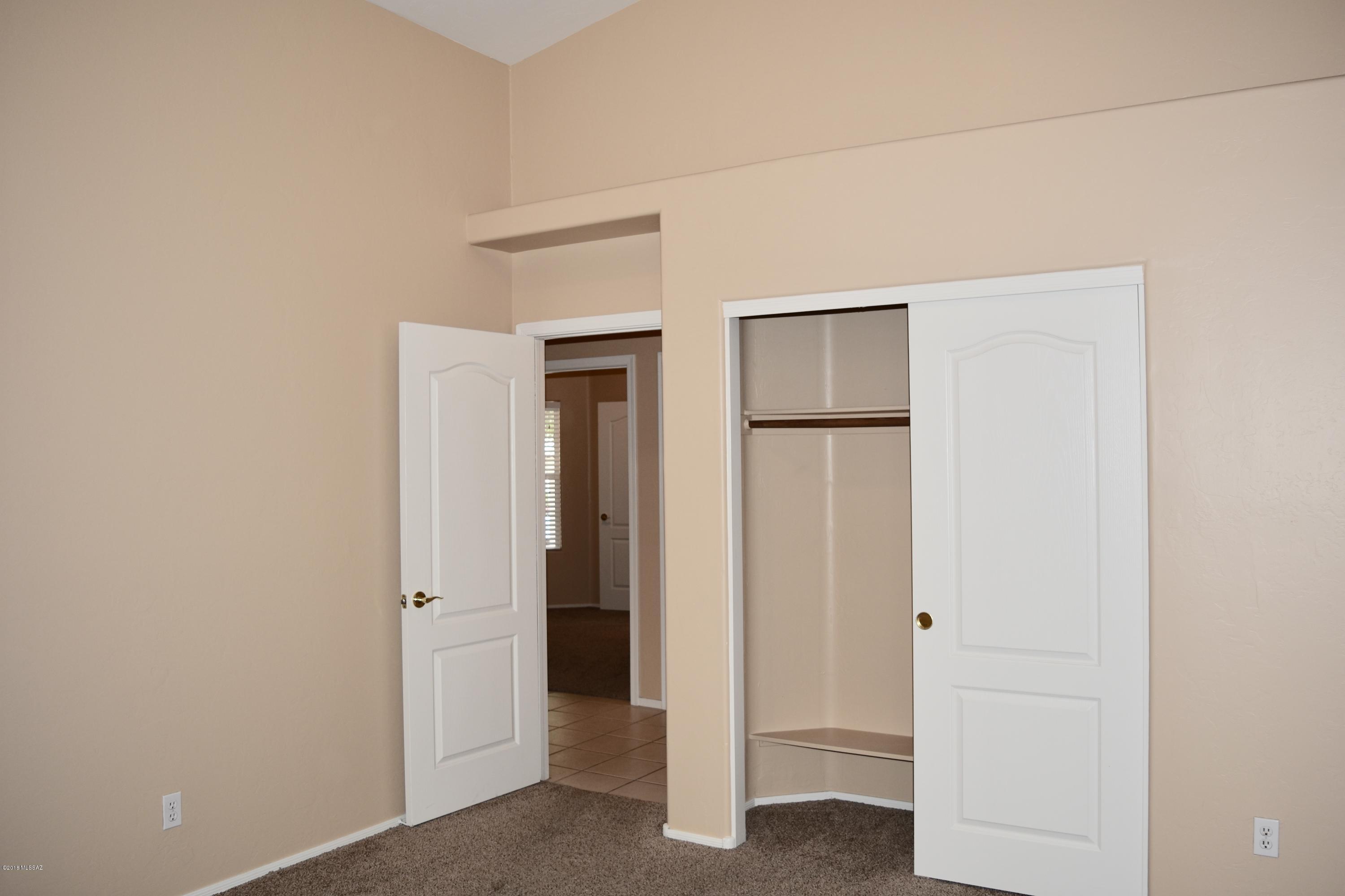 Thornydale Terrace(1-104) - Residential