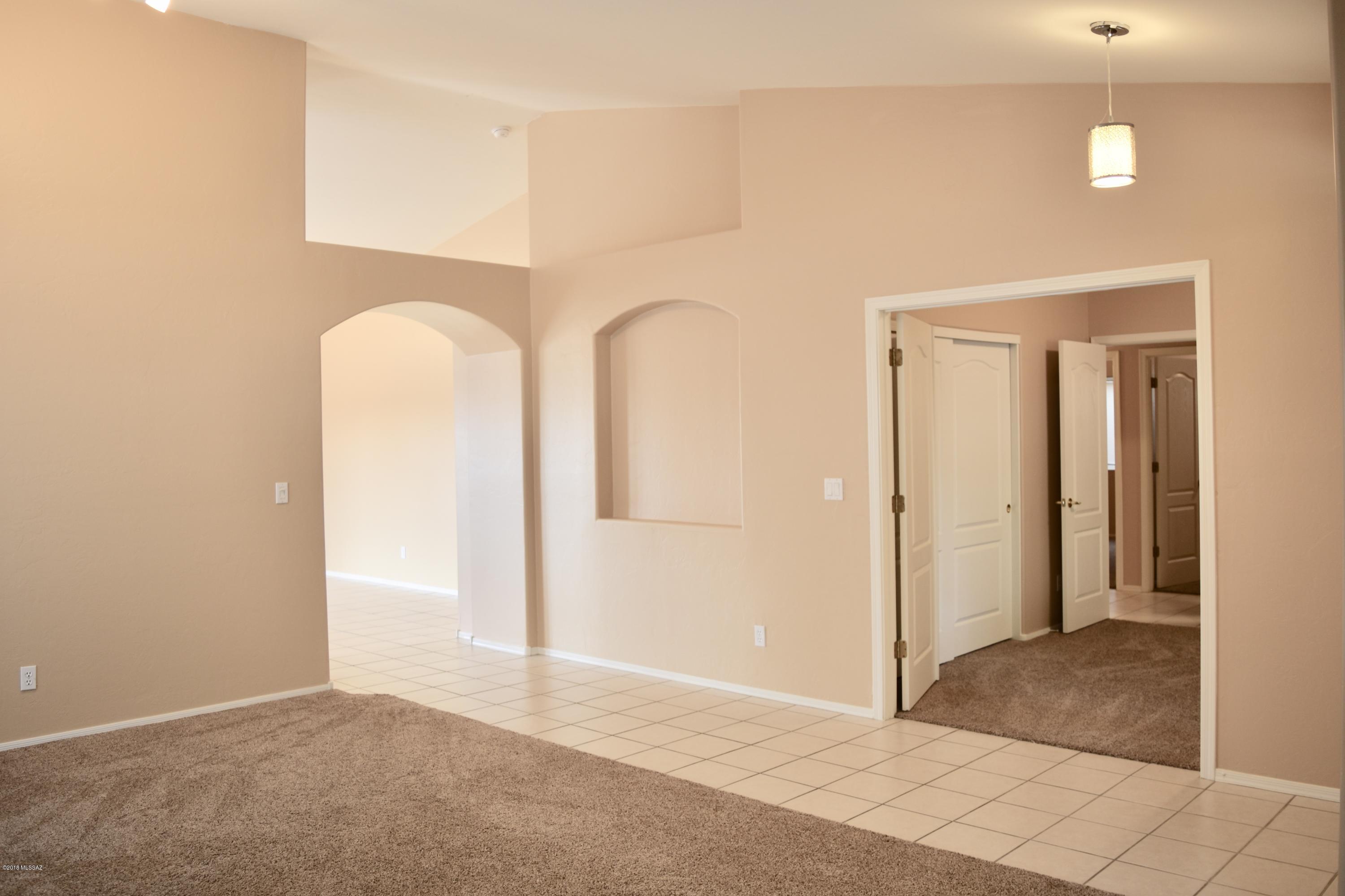 Thornydale Terrace(1-104) - Residential