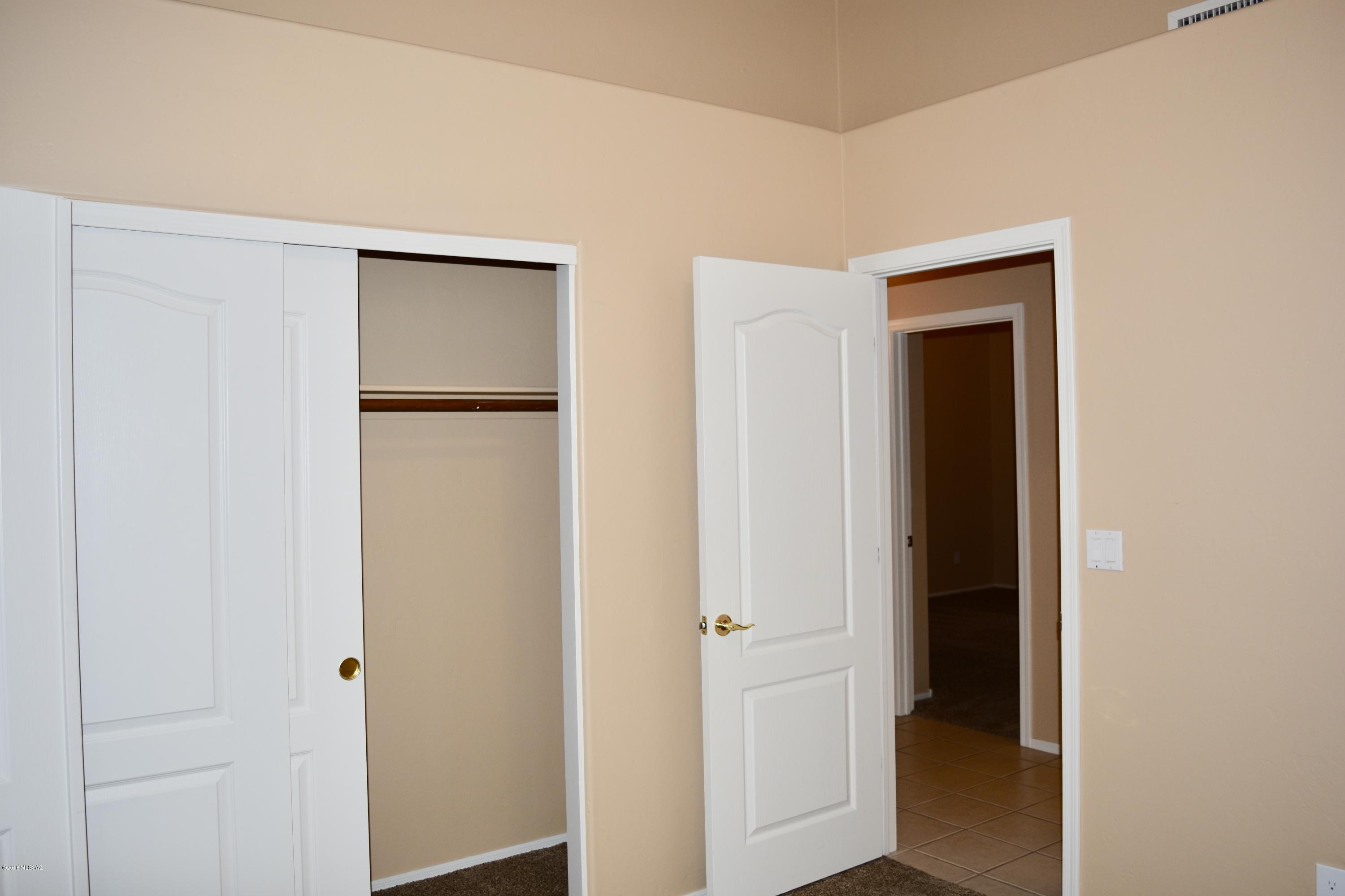 Thornydale Terrace(1-104) - Residential