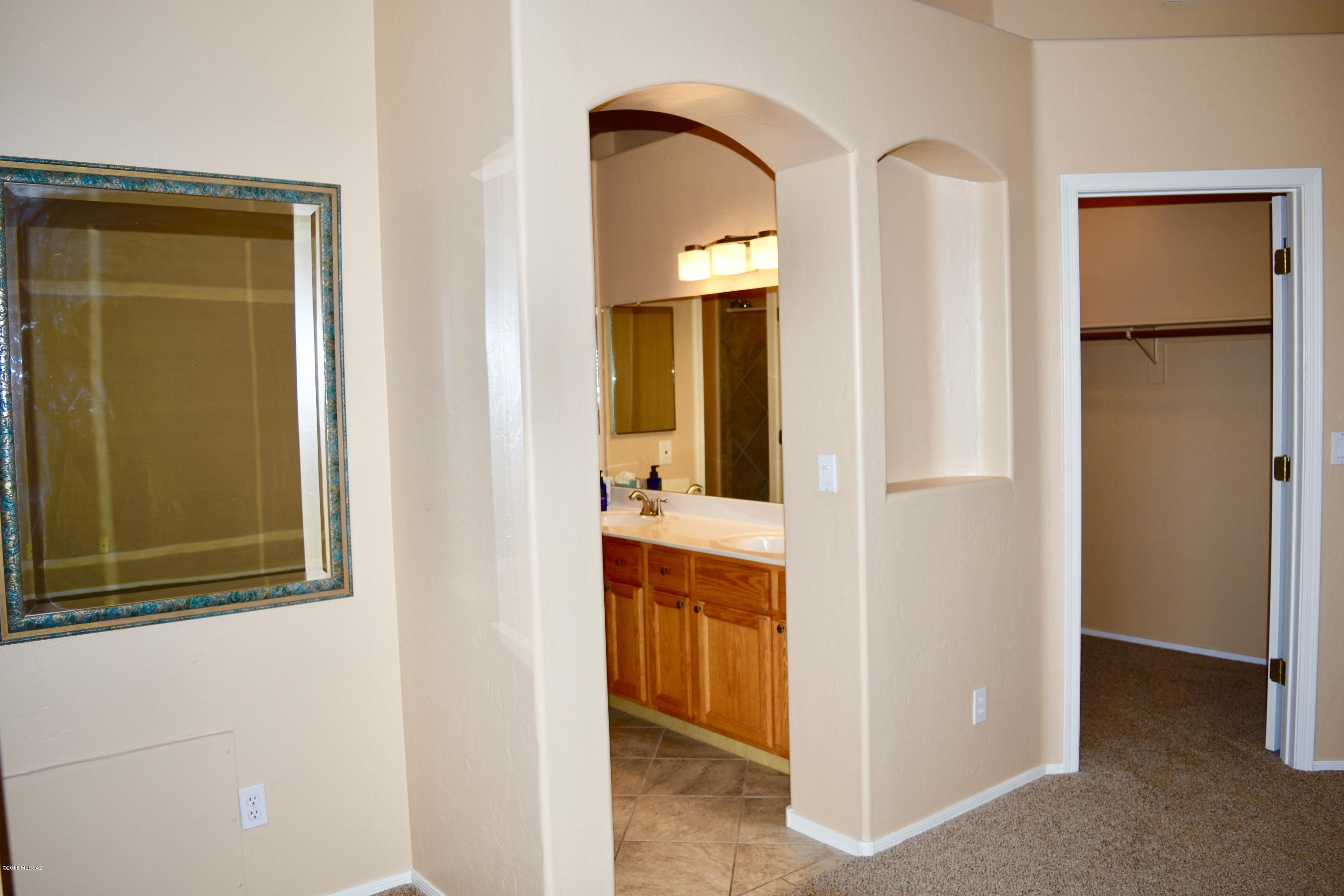 Thornydale Terrace(1-104) - Residential